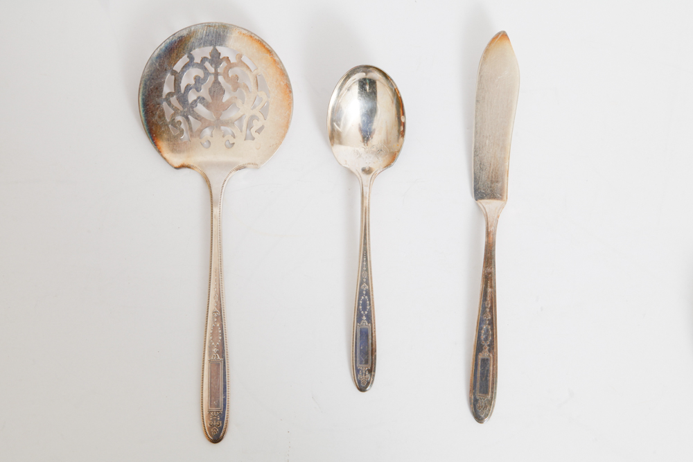 Oneida Community "Grosvenor" Silver Plate Flatware