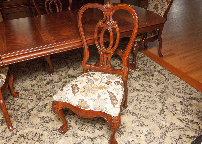 Thomasville Kent Park Dining Room Set