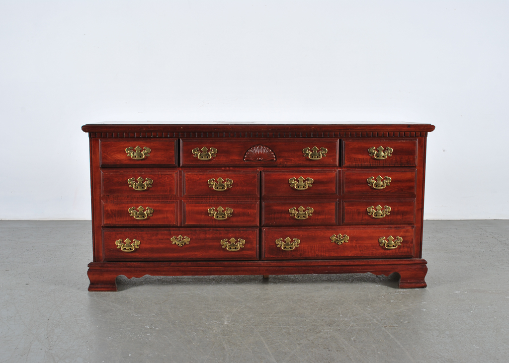 Lea Furniture Dresser