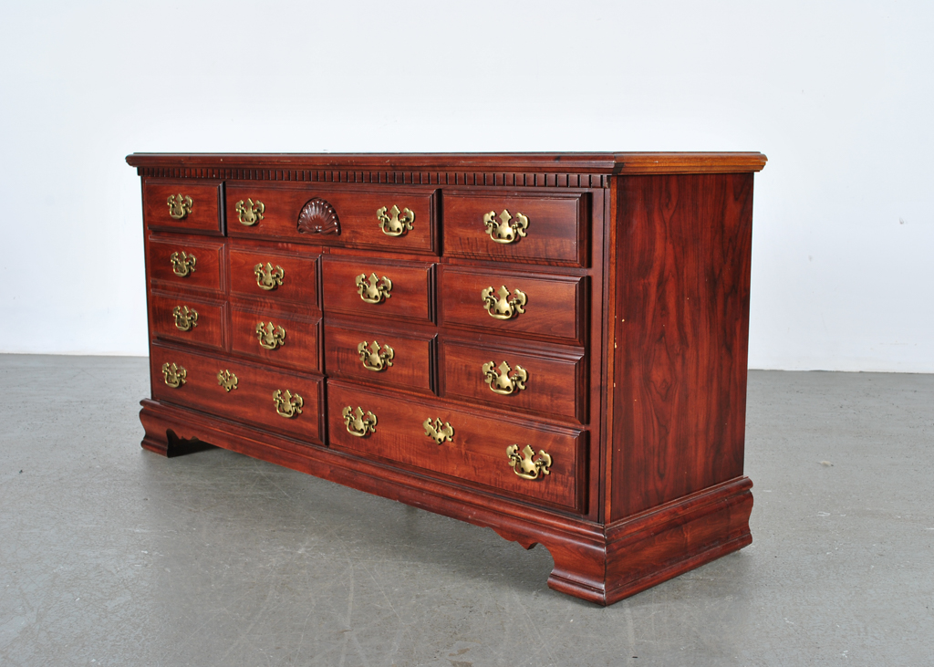 Lea Furniture Dresser
