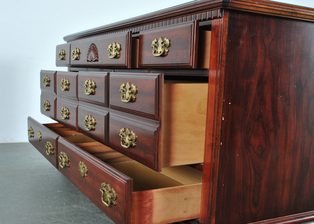 Lea Furniture Dresser