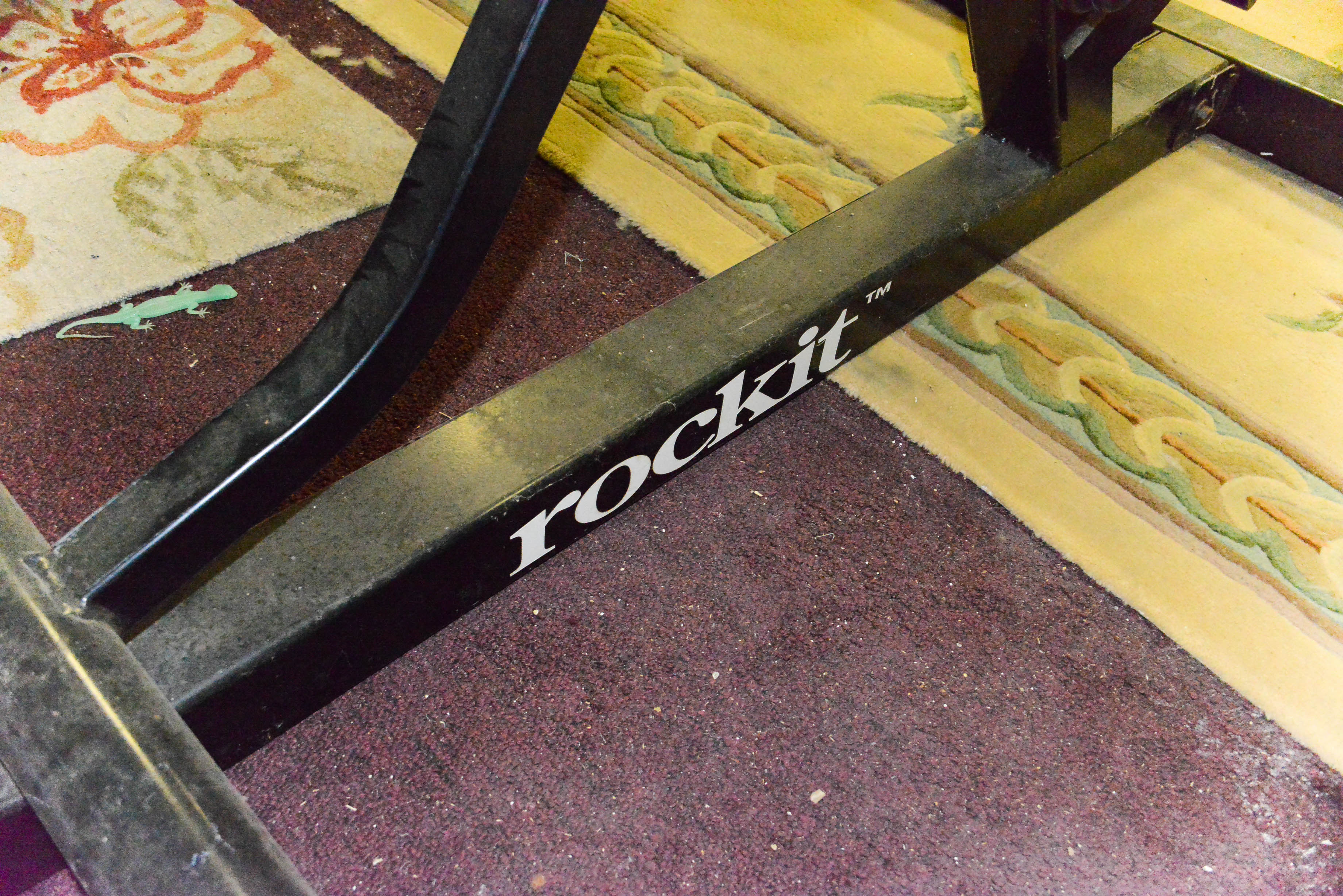 Solo Flex RockIt Squat Machine