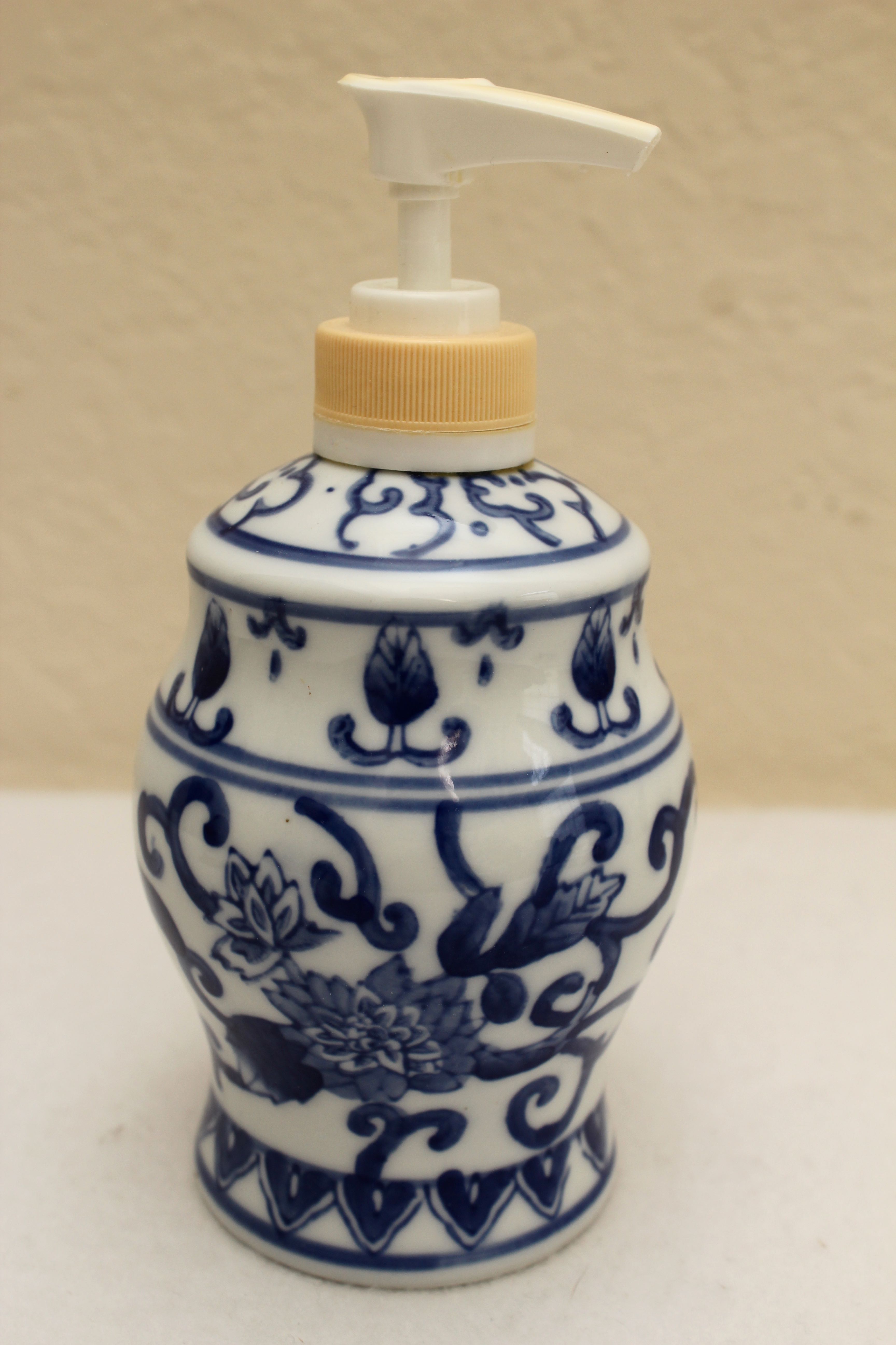 Four Piece Blue and White Porcelain Bathroom  Accessories Set