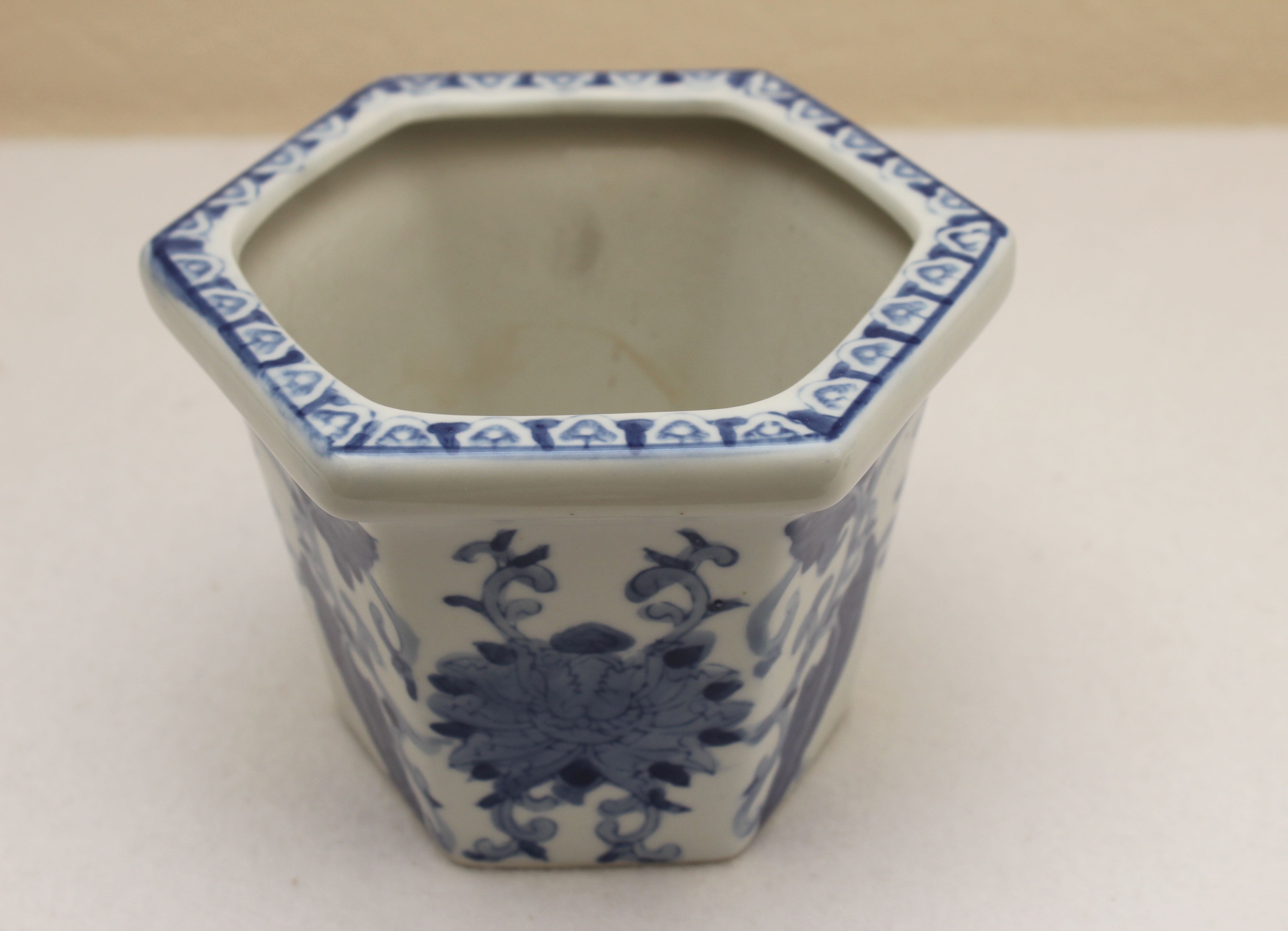 Four Piece Blue and White Porcelain Bathroom  Accessories Set