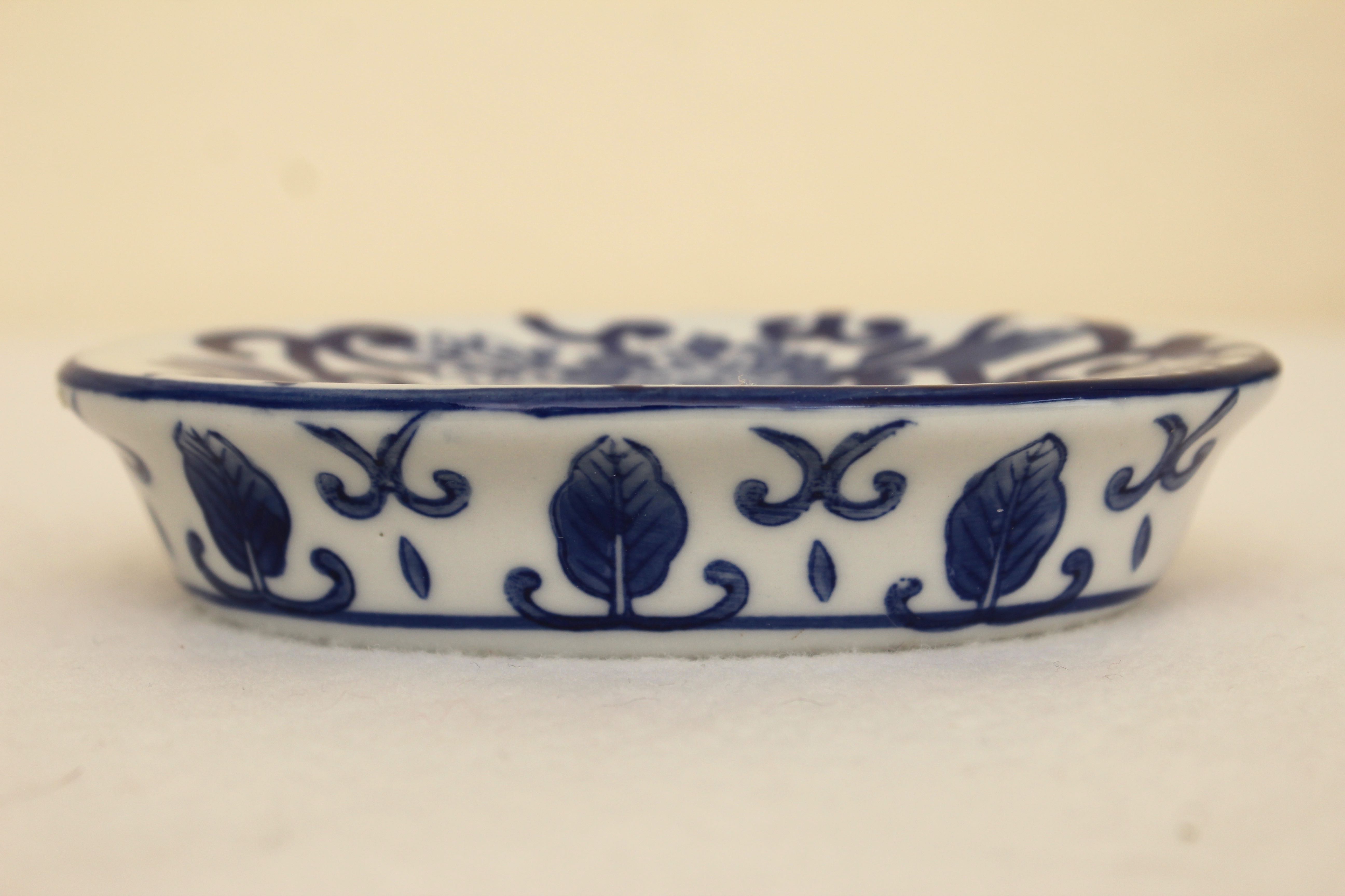 Four Piece Blue and White Porcelain Bathroom  Accessories Set