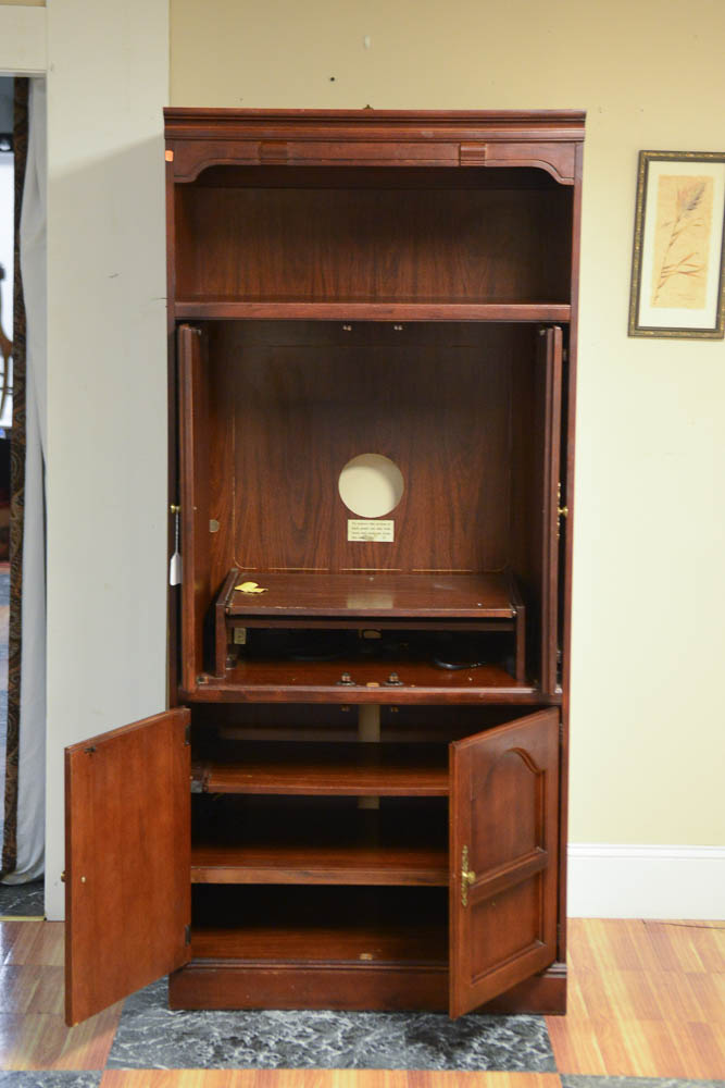 Mahogany Television/Entertainment Cabinet