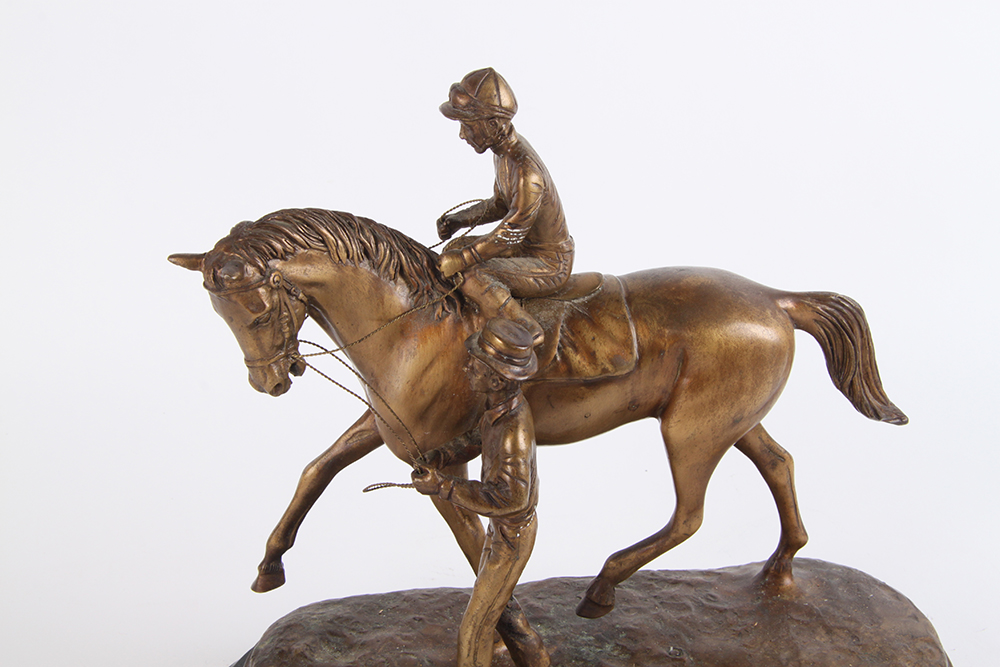 "Delaware Park" Thoroughbred Horse Statue in Bronze on Marble