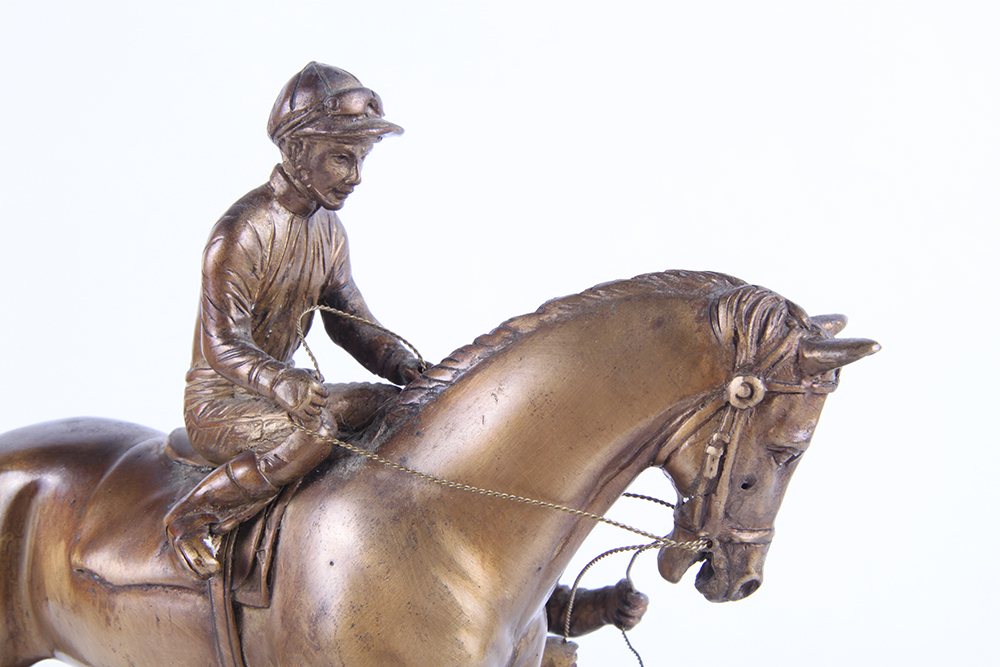 "Delaware Park" Thoroughbred Horse Statue in Bronze on Marble
