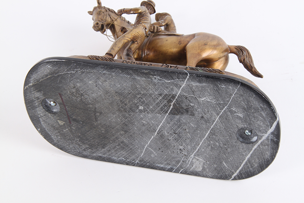 "Delaware Park" Thoroughbred Horse Statue in Bronze on Marble