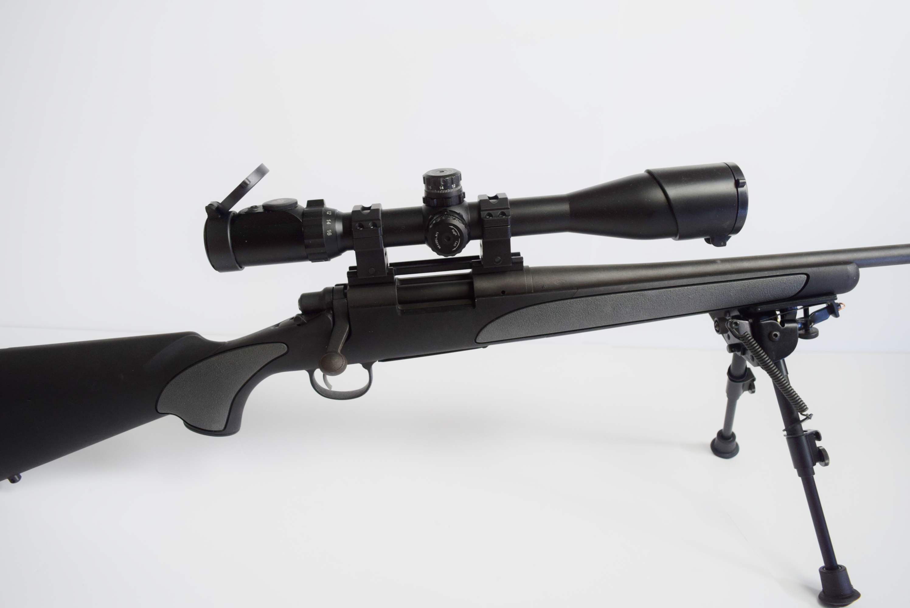 Remington 700 SPS Rifle with Bi-Pod and AccuShot Scope