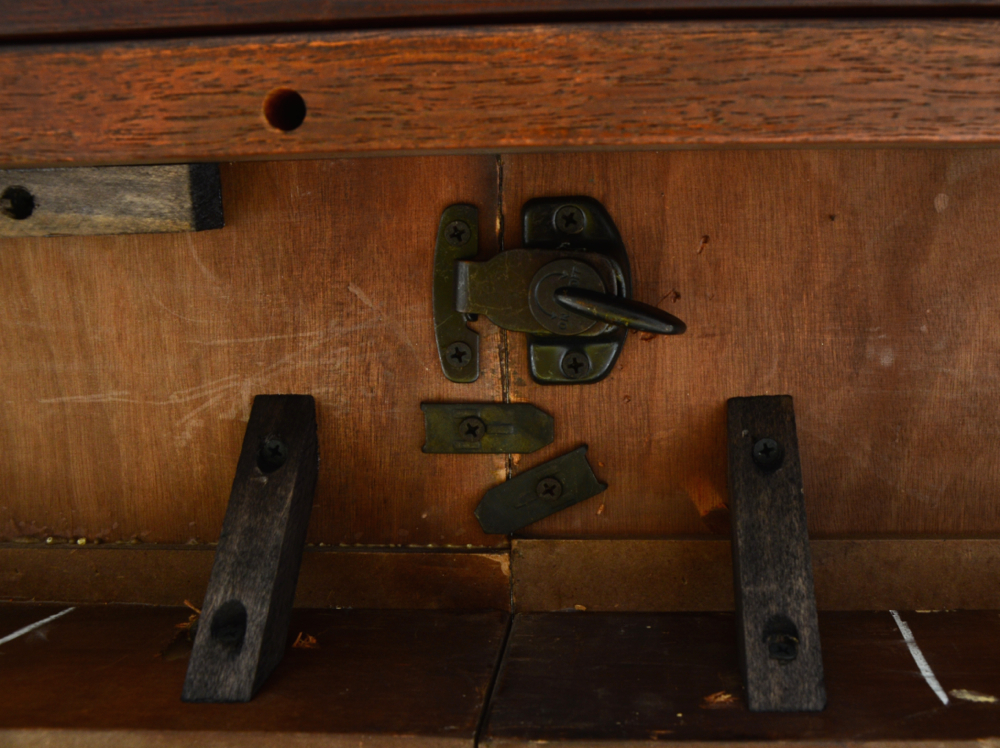 Chippendale Style Dining Table and Bombay Chairs