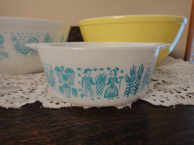 Vintage Pyrex Group