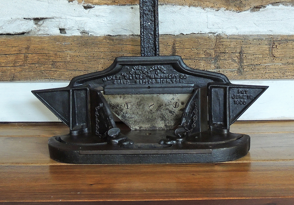 Antique Oliver Cast Iron Miter Saw