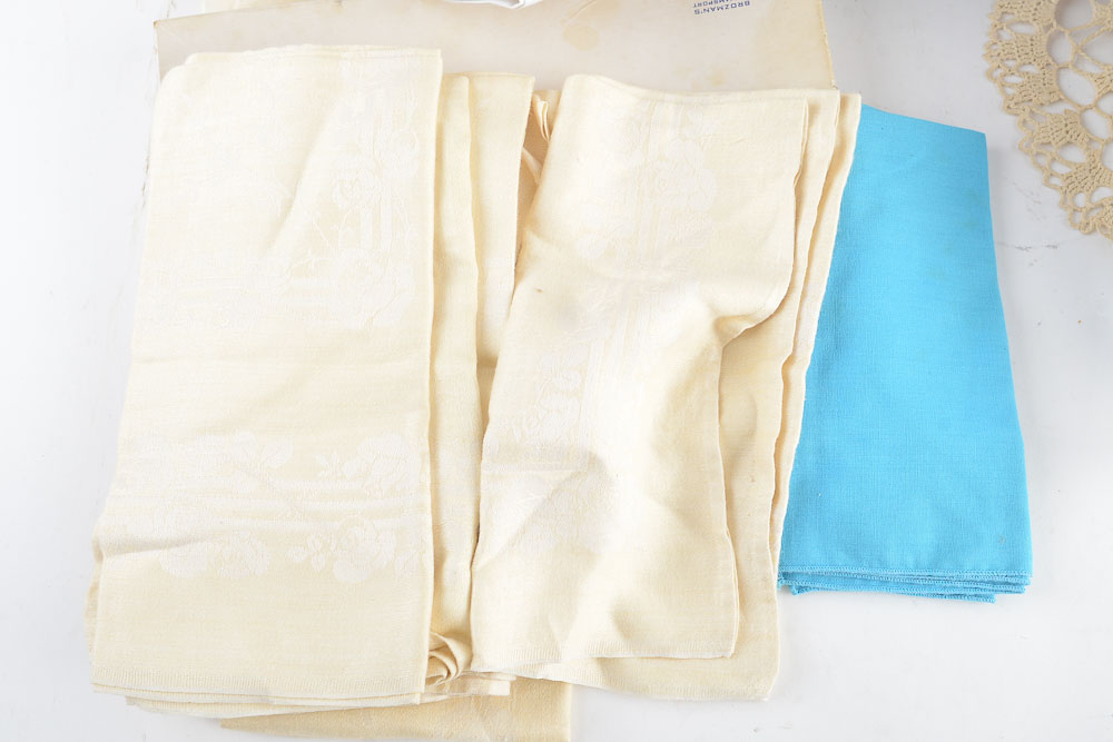 Assortment of Vintage & Modern Linens