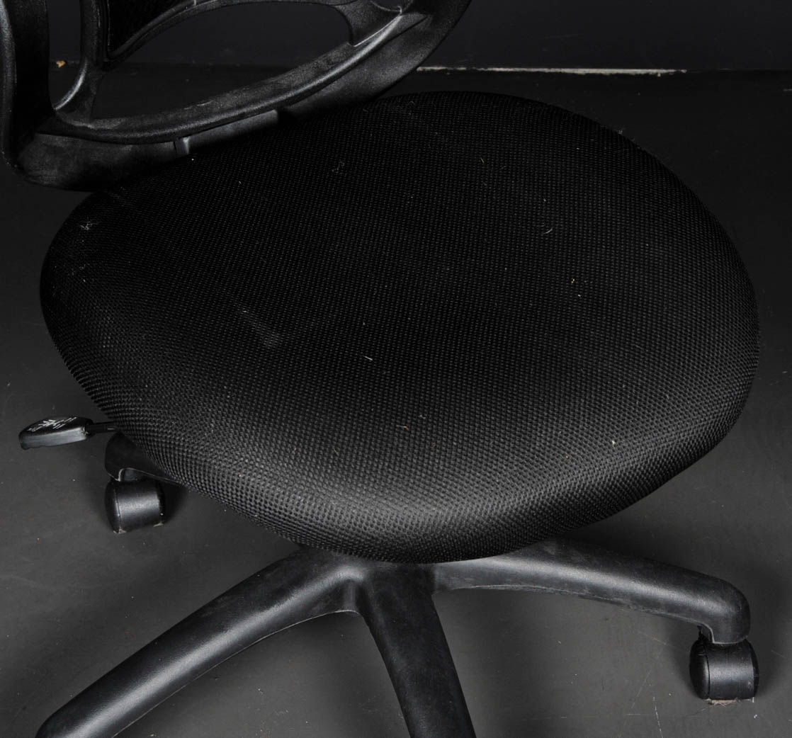 Black Rolling Office Chair