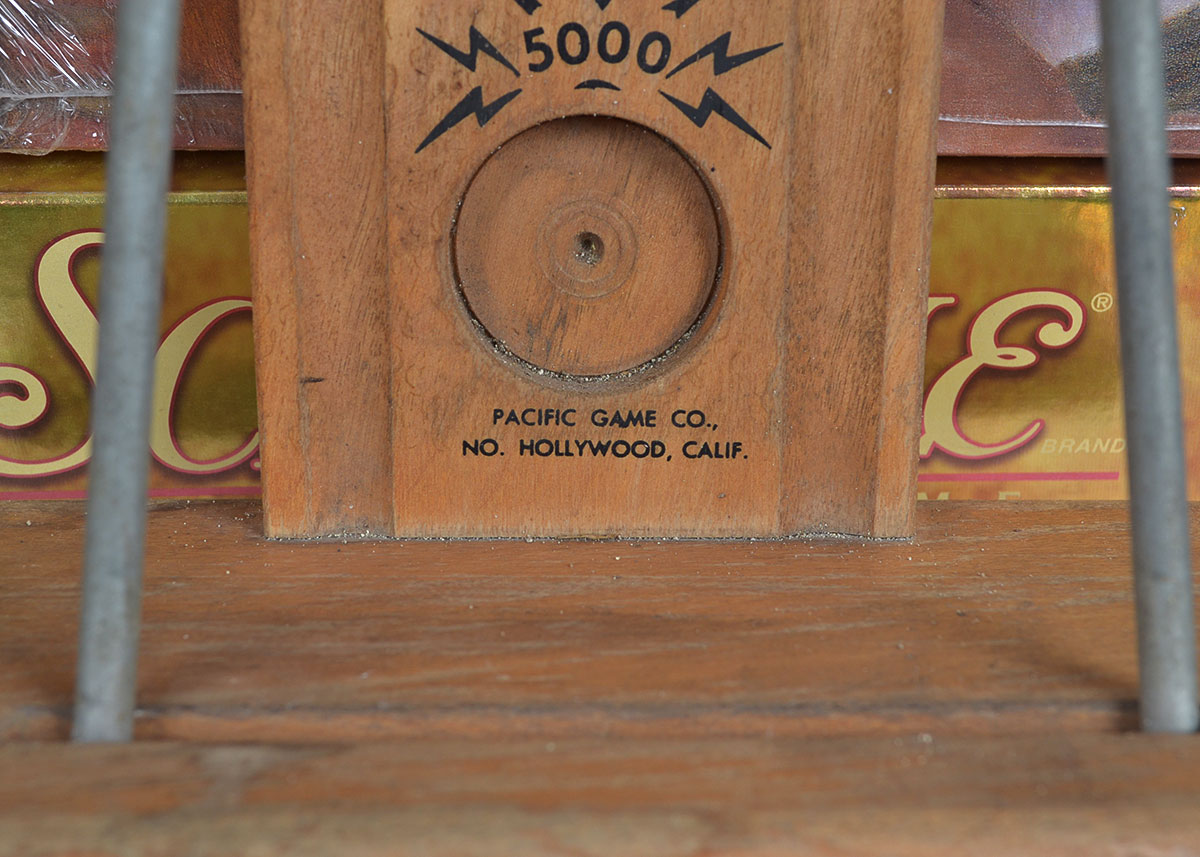 Vintage Pleasantville Gravitation Game