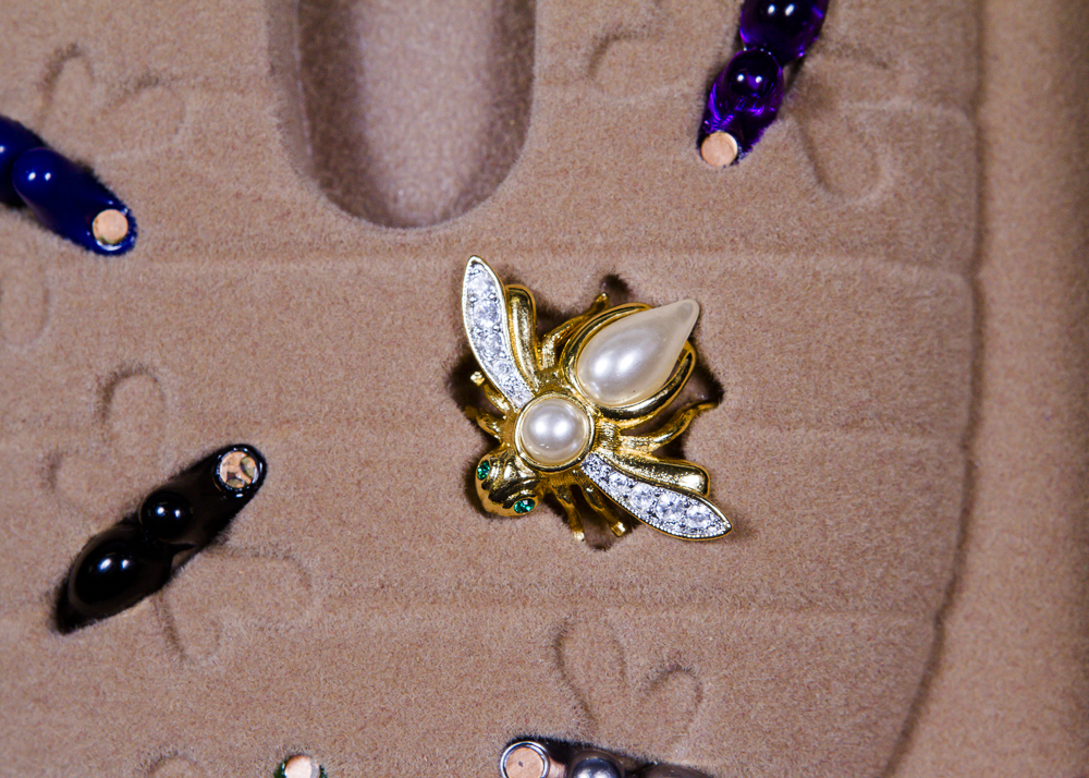 Joan Rivers Classic Collection Interchangeable Bee Pin
