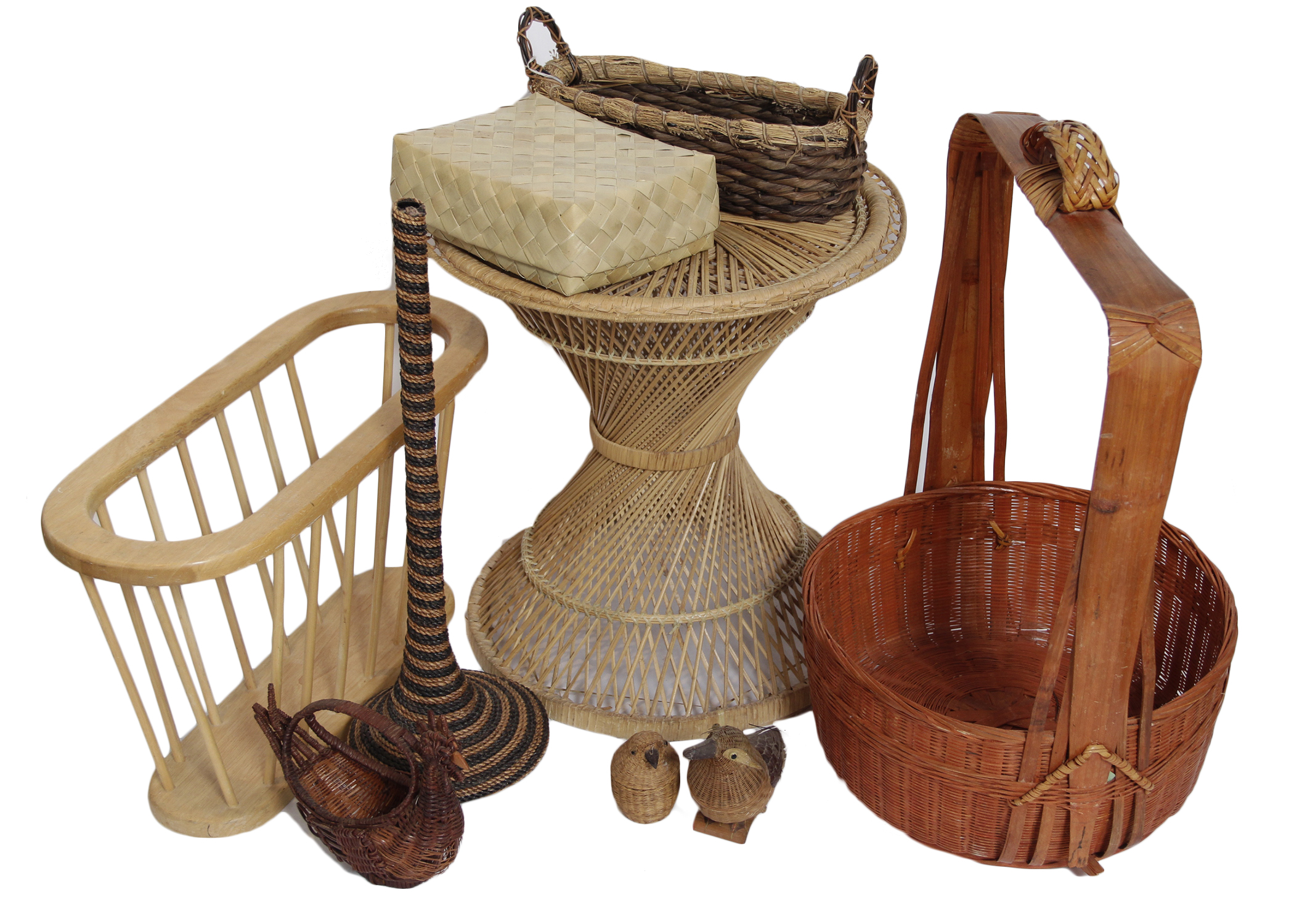 Vintage Rattan Table and Décor