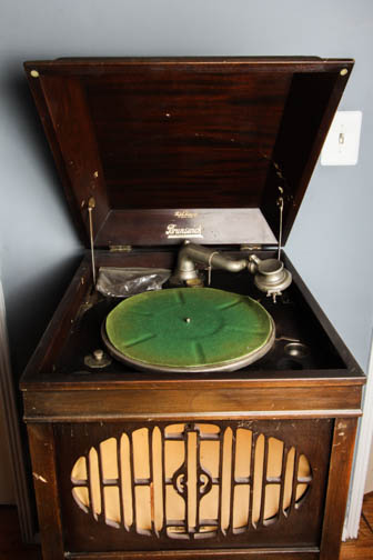 Antique Hand Crank Record Player