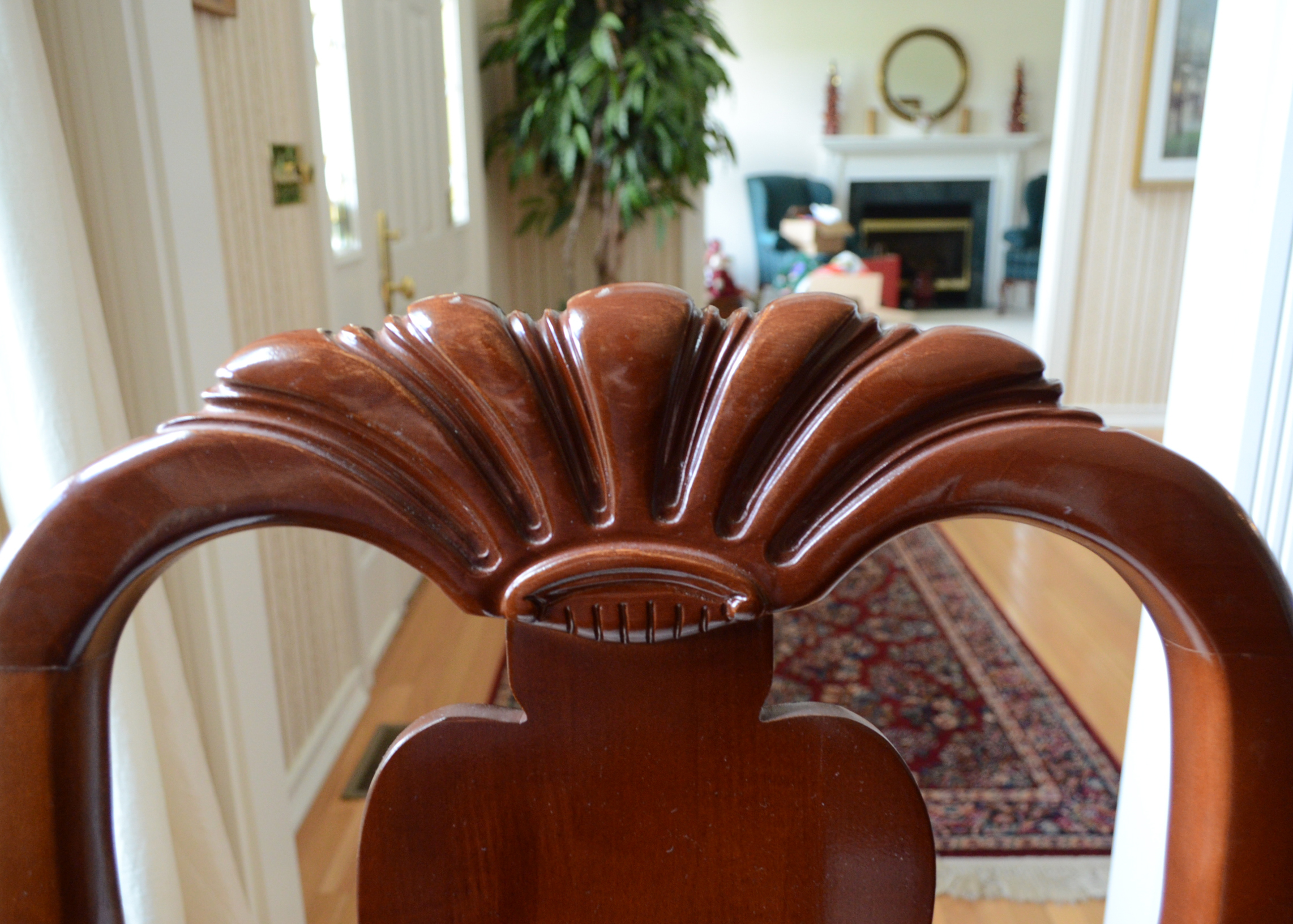 Cherry American Drew Queen Anne Dining Table and Chairs