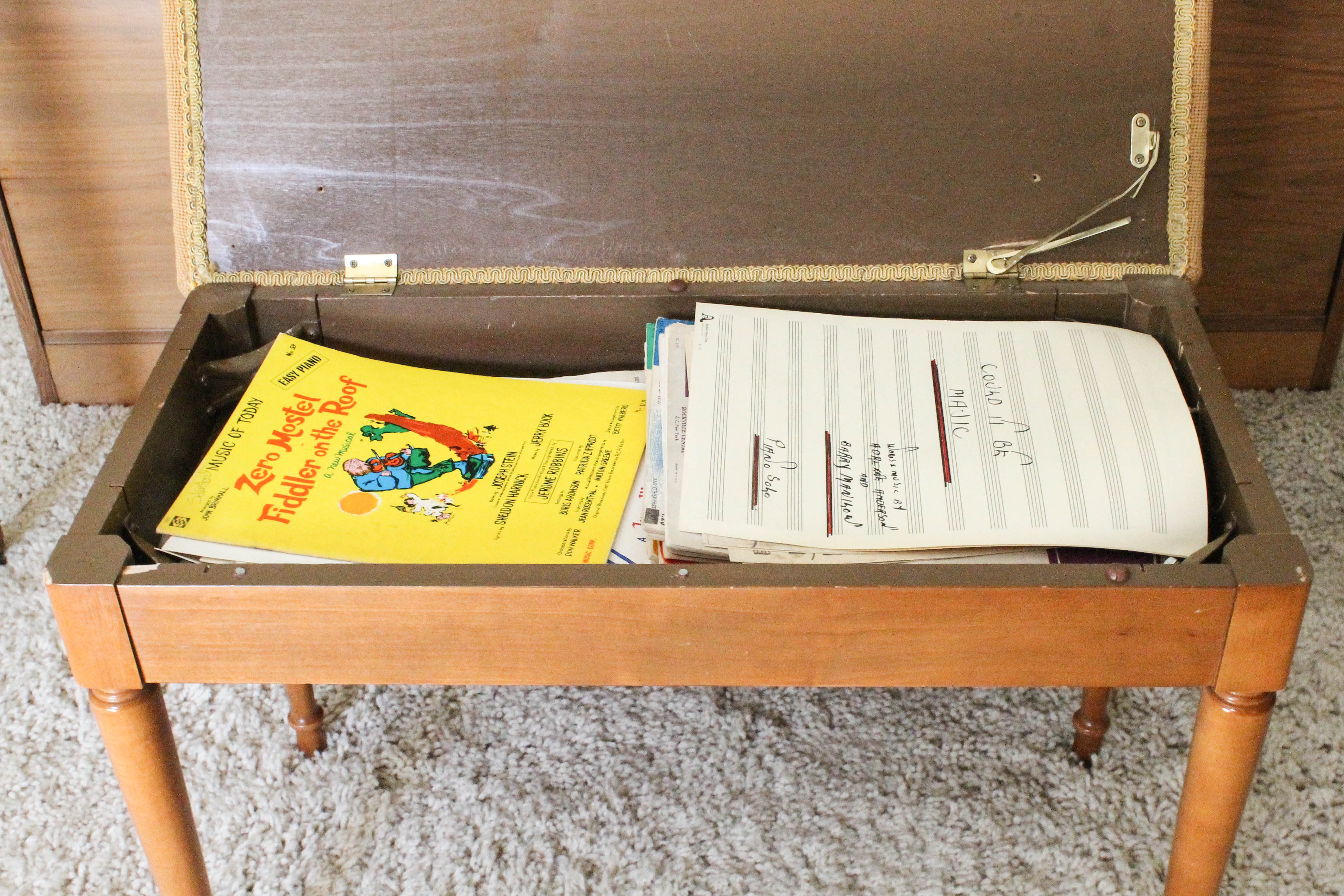 Vintage Oak Wurlitzer Upright Piano