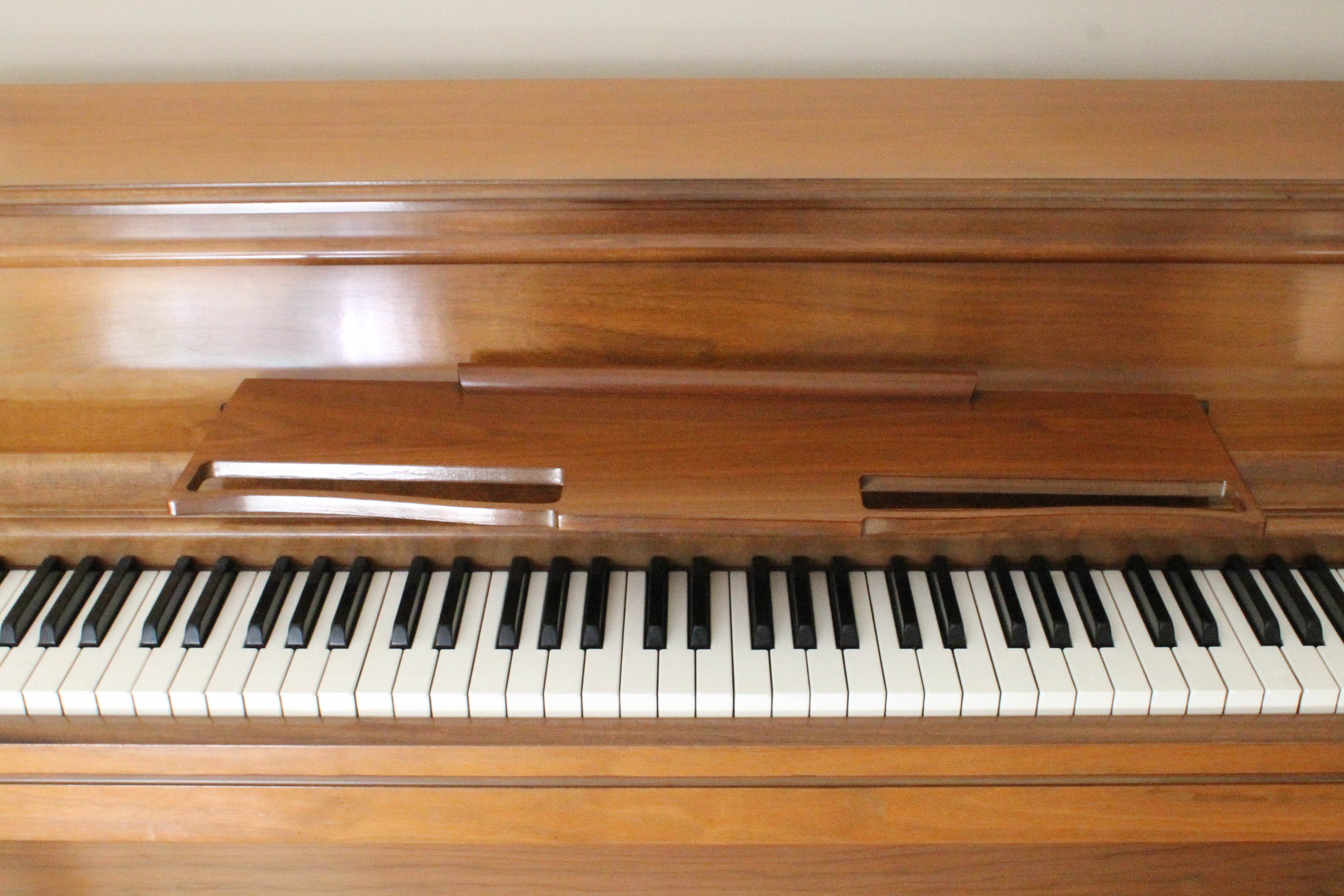 Vintage Oak Wurlitzer Upright Piano