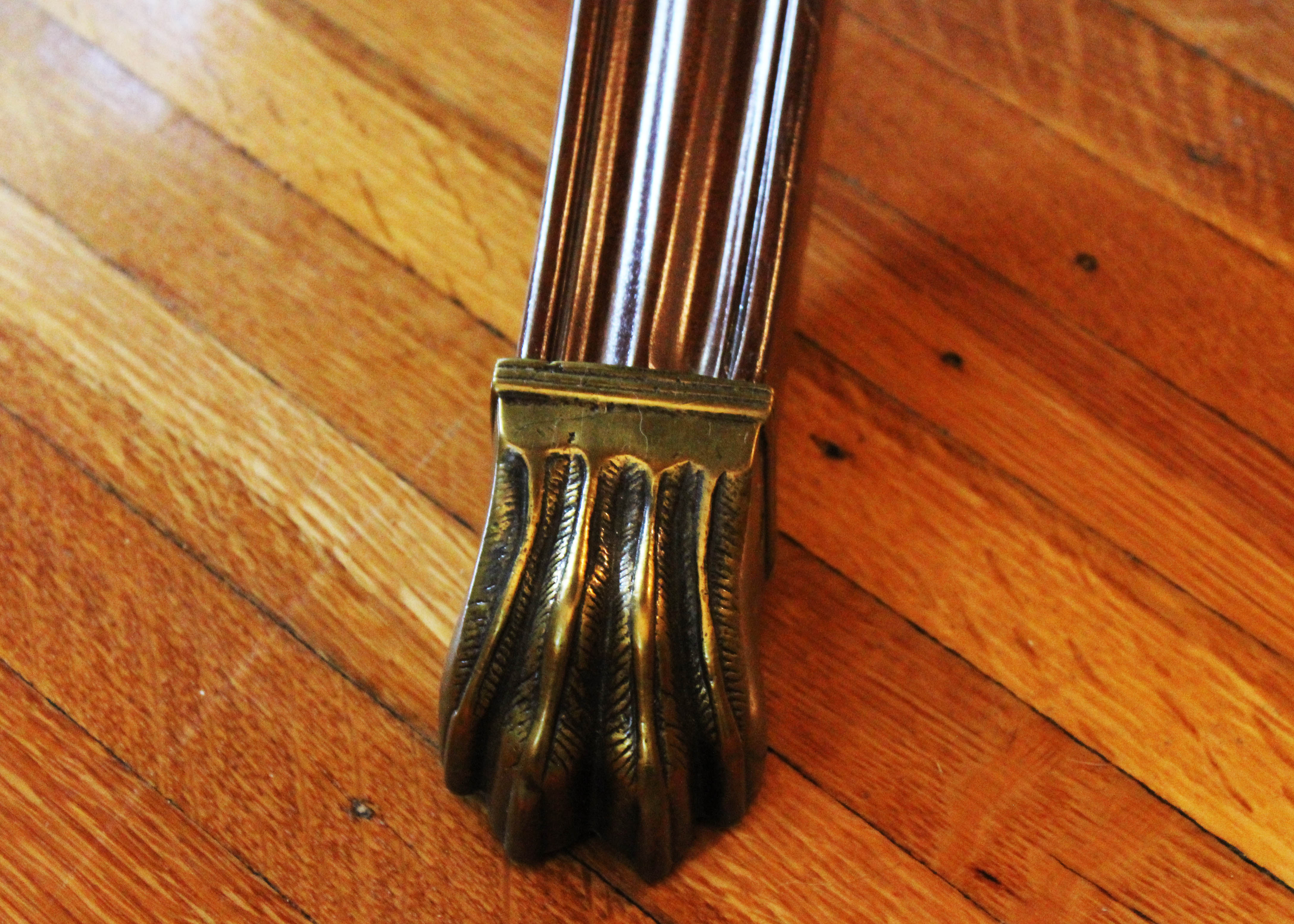 Vintage Round Wooden Duncan Phyfe Style Table