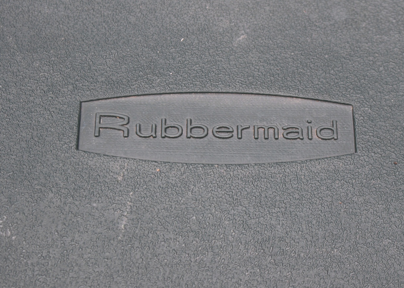 Rubbermaid Outdoor Deck Box Storage/Seating