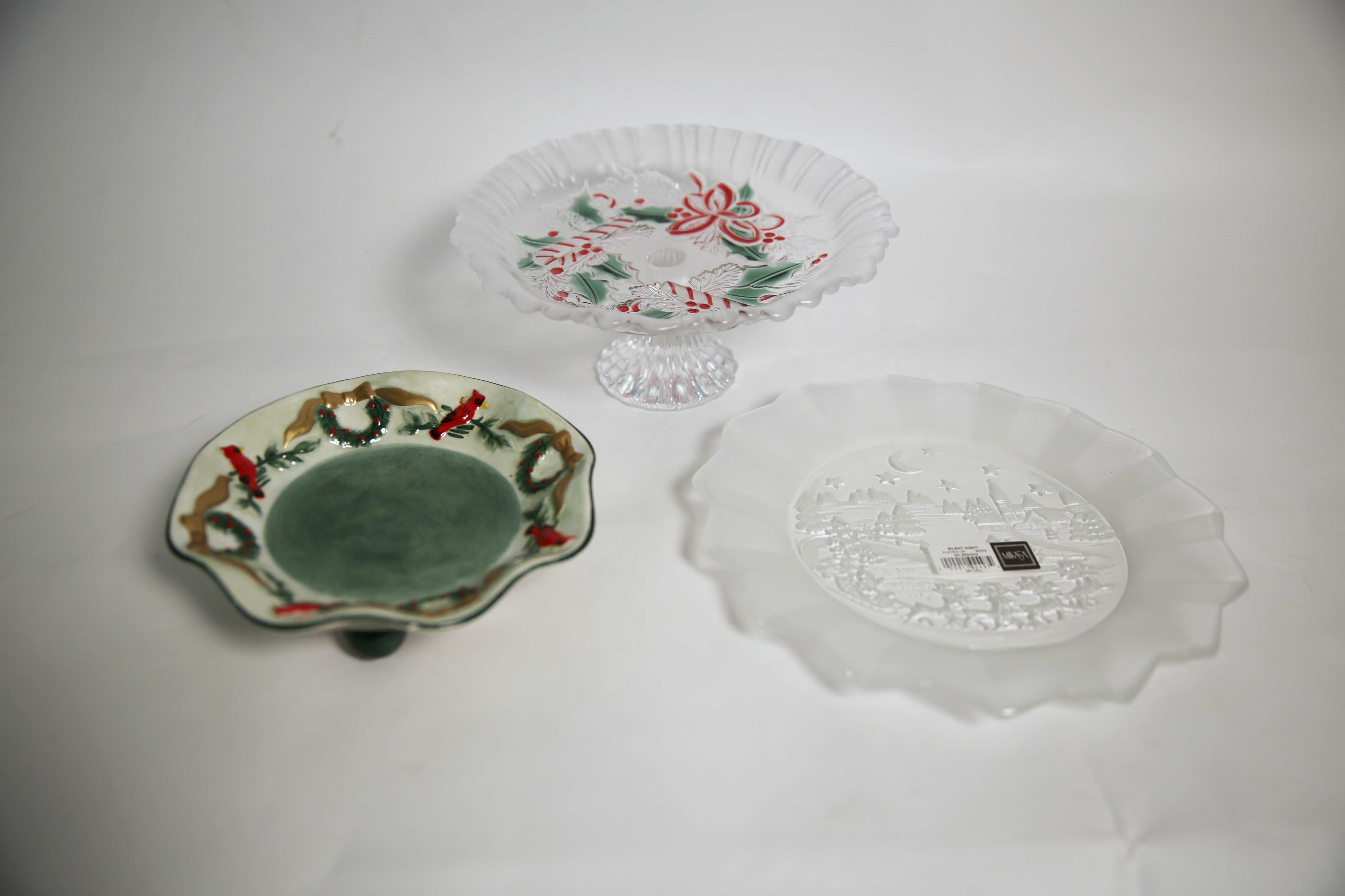 Holiday Glassware and Table Linens