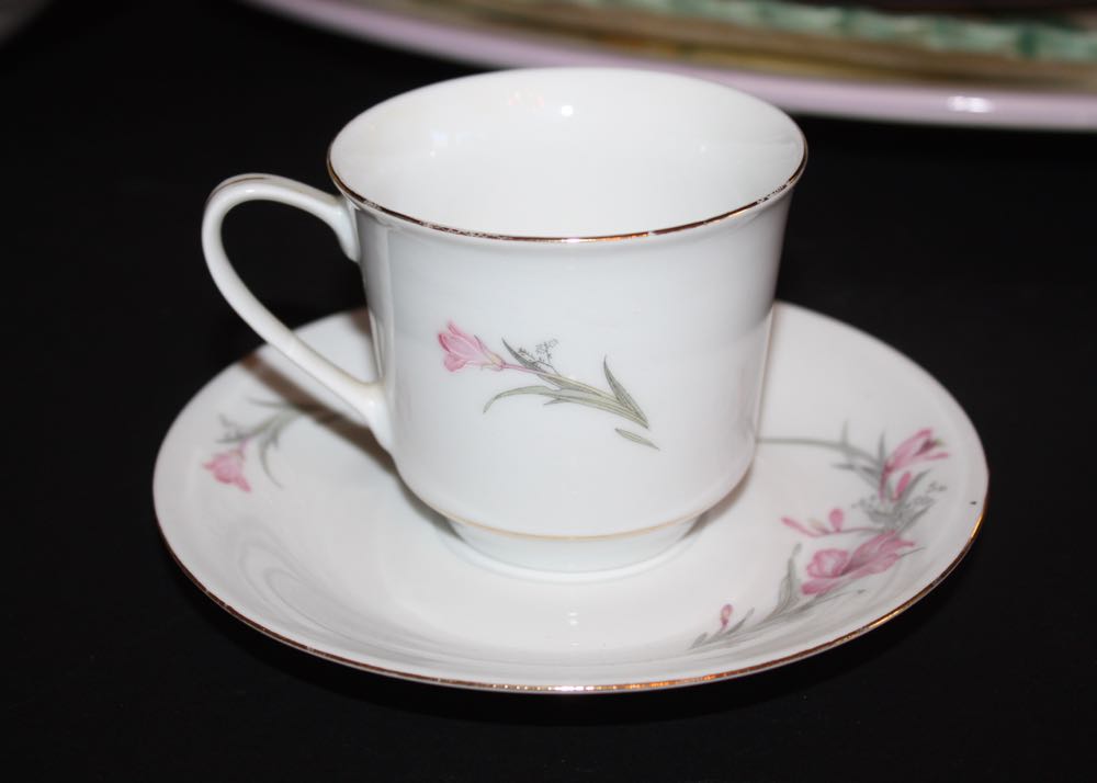 Assortment of Modern Kitchen Ceramics