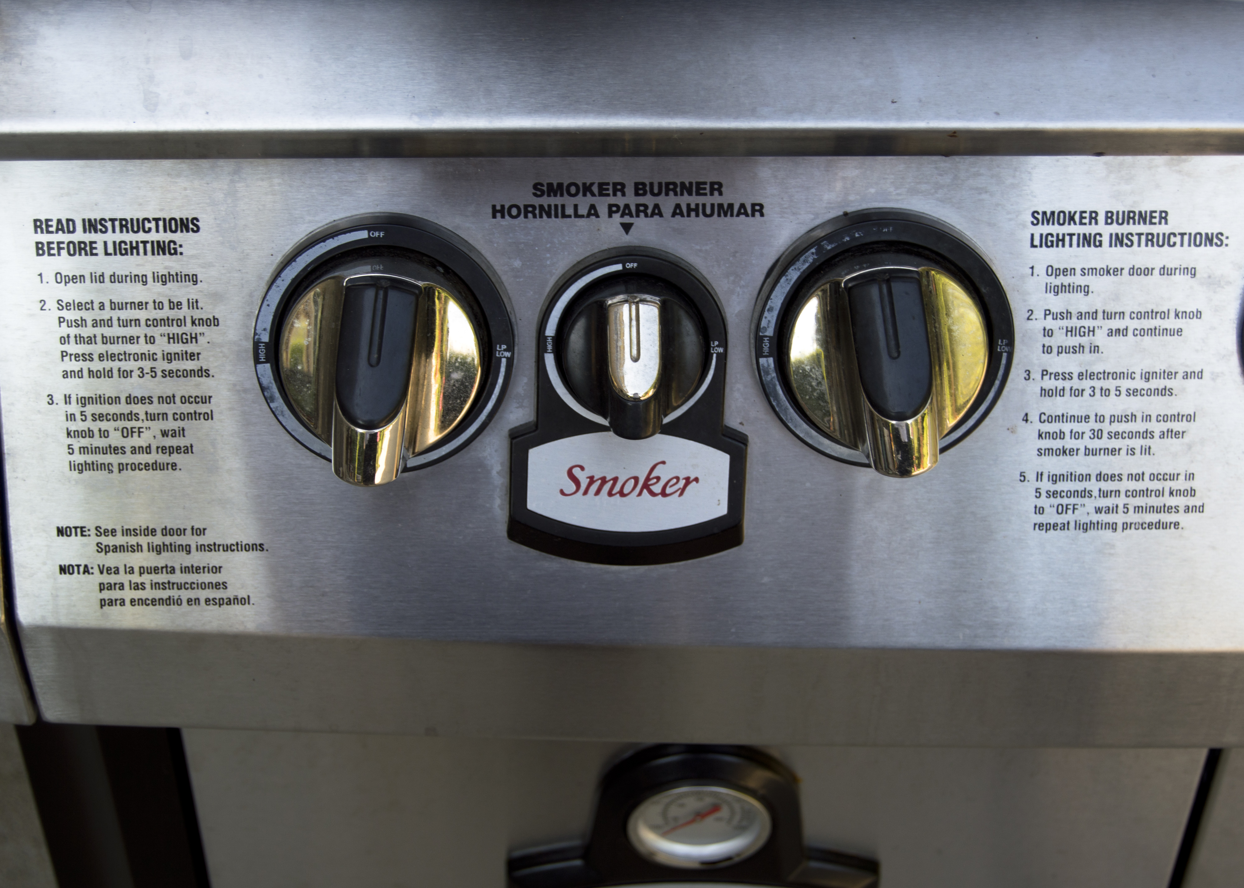 Brinkmann Stainless Steel Professional Propane Grill with Smoker