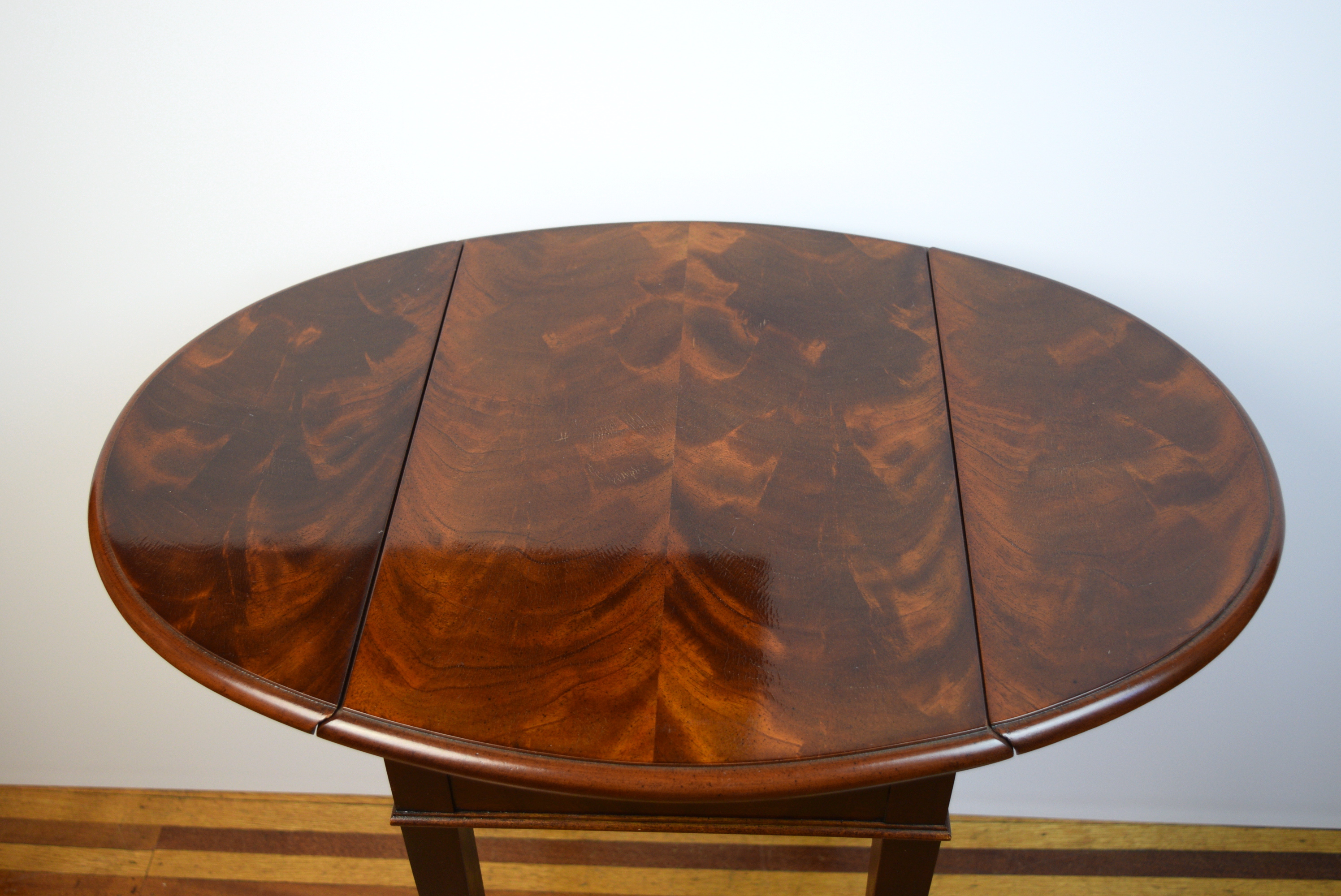 Hekman Furniture Co. Small Drop-Leaf Side Table