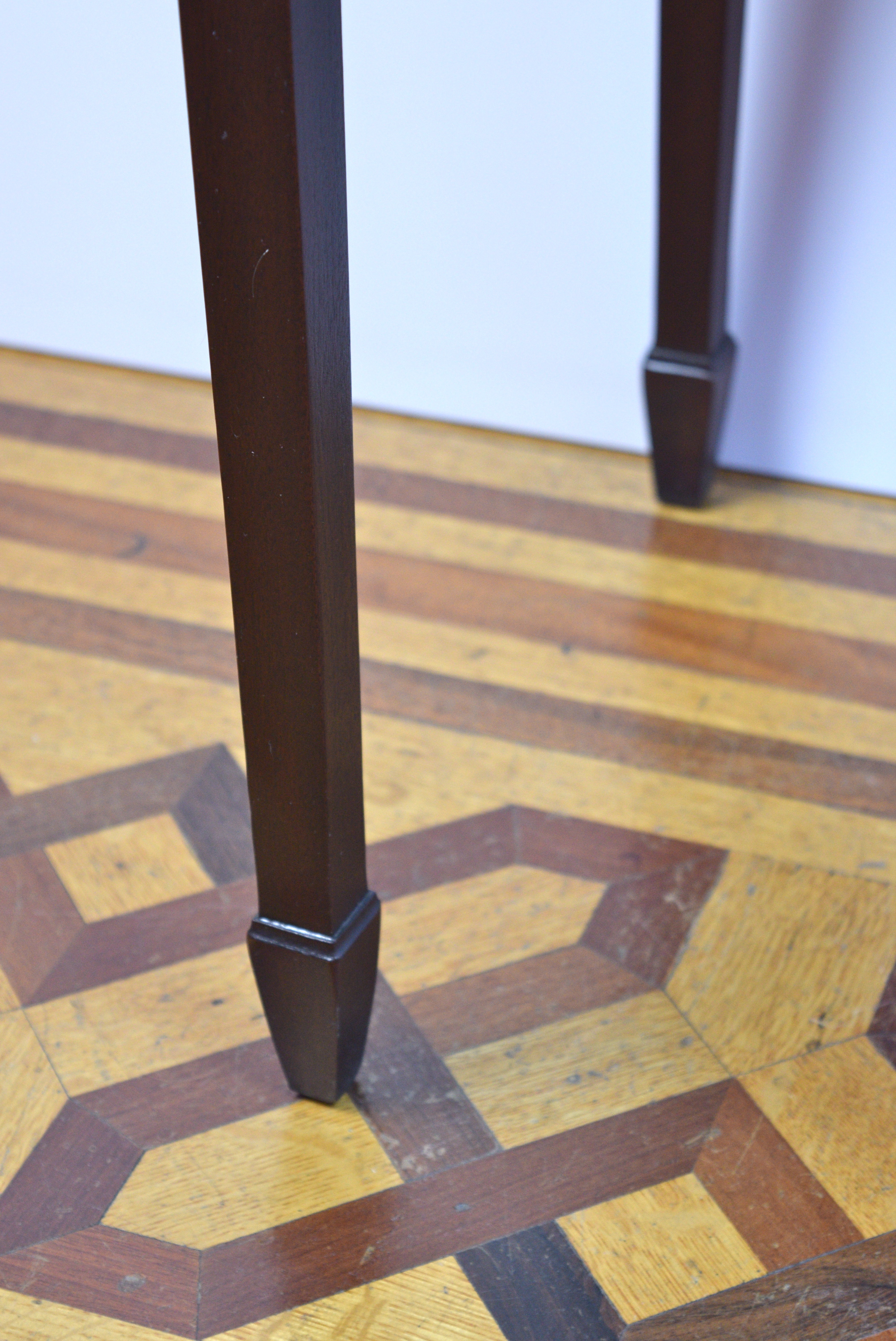 Hekman Furniture Co. Small Drop-Leaf Side Table