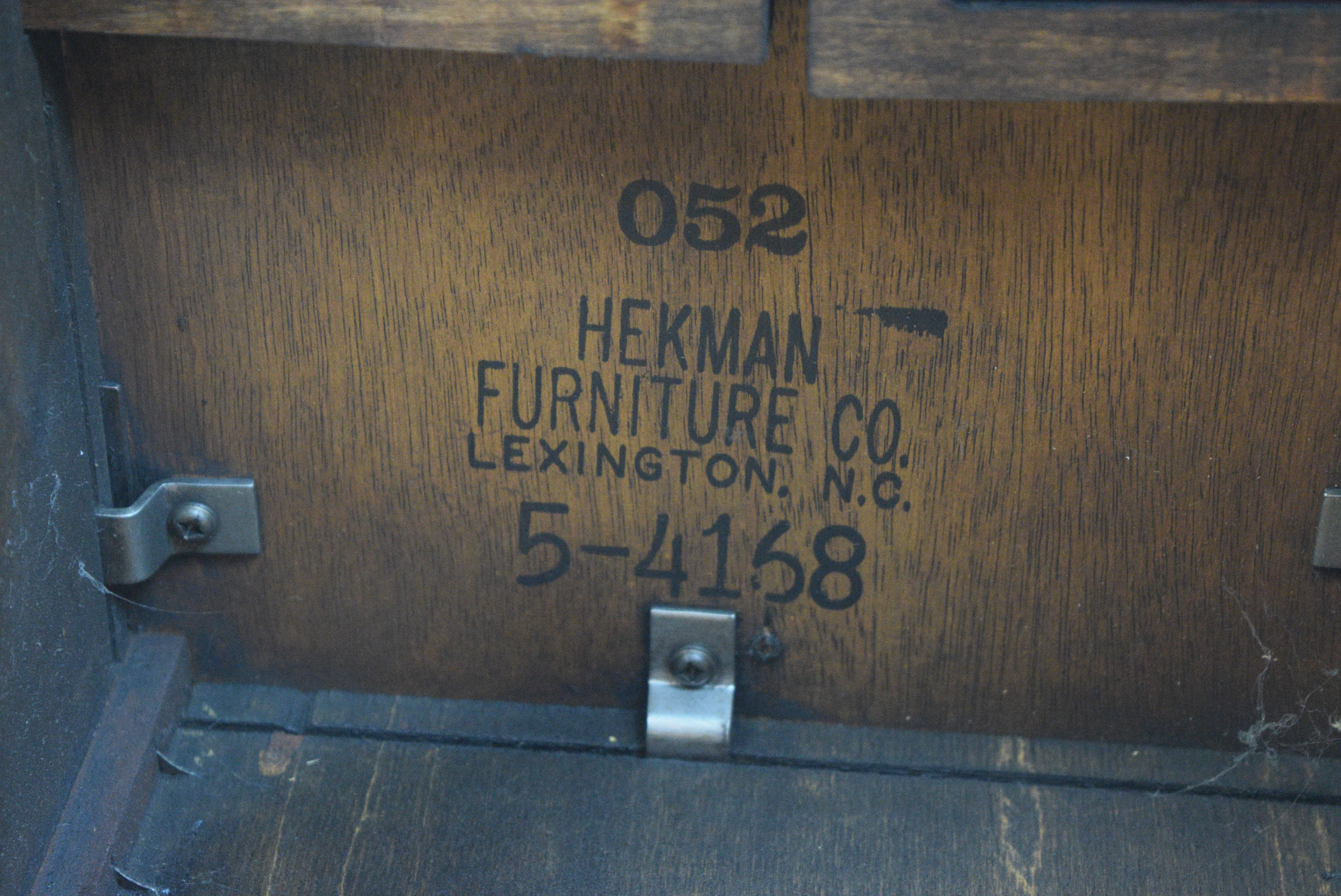 Hekman Furniture Co. Small Drop-Leaf Side Table