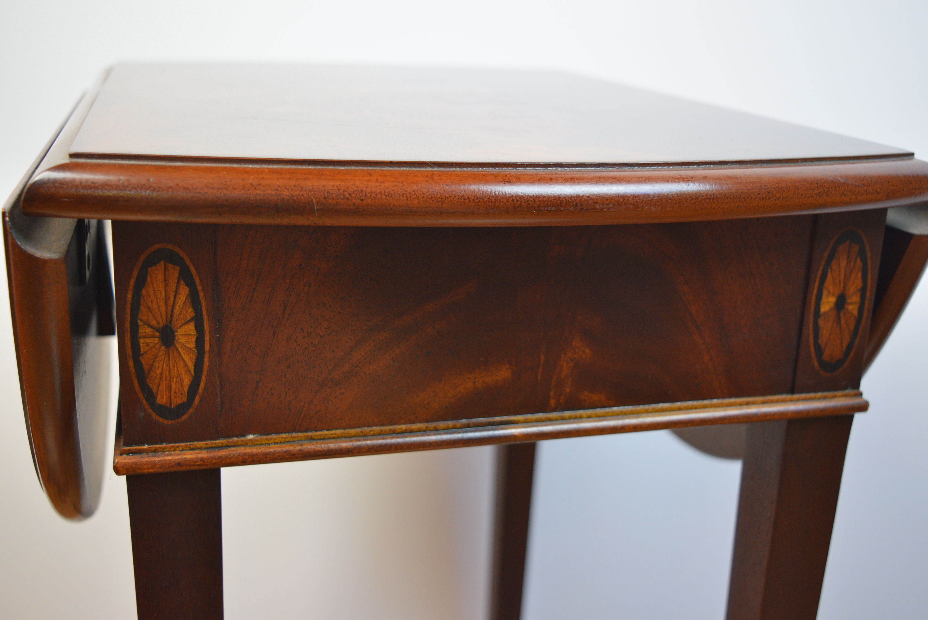 Hekman Furniture Co. Small Drop-Leaf Side Table