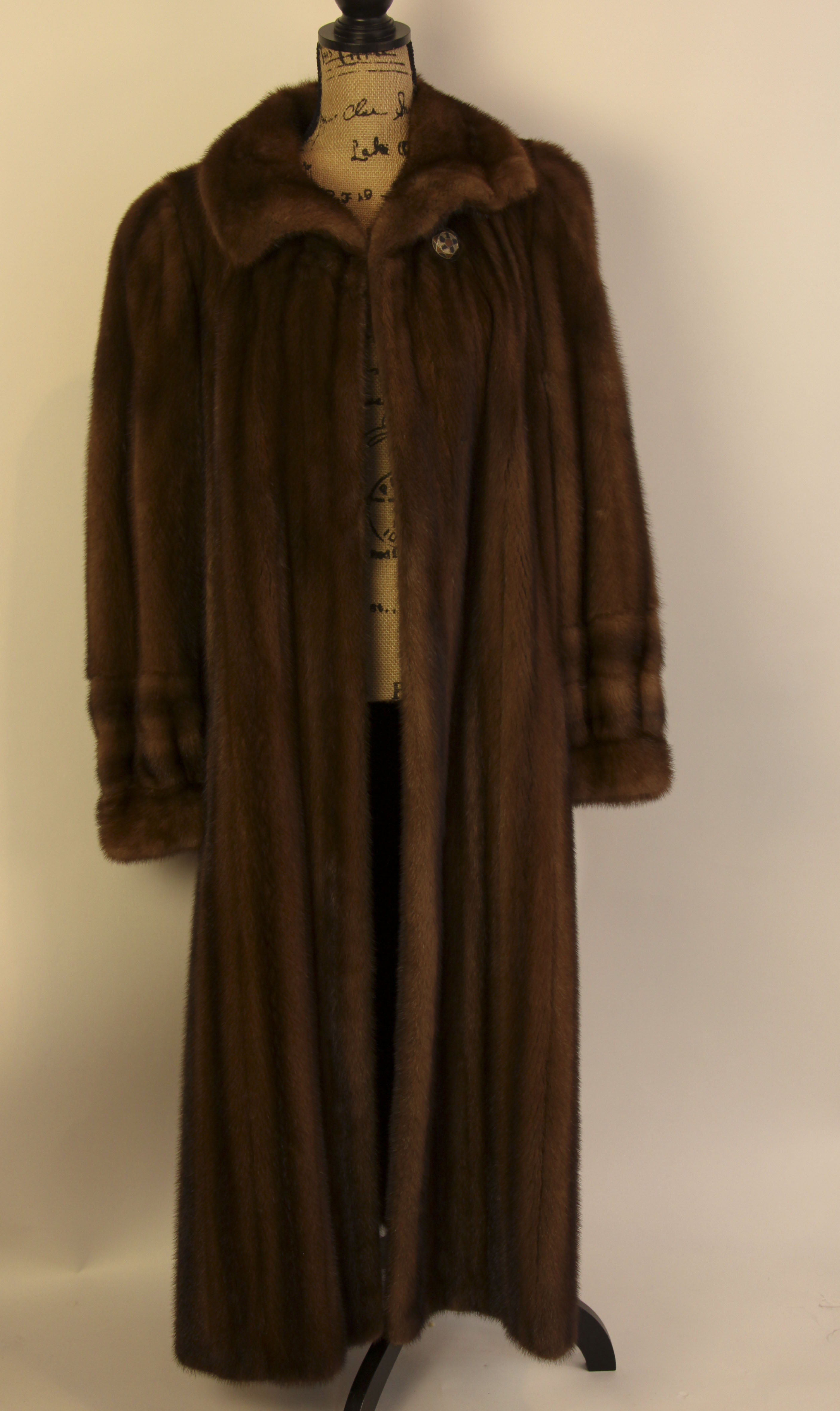 Louis Feraud Fourrure Women's Long Mink Fur Coat in Brown