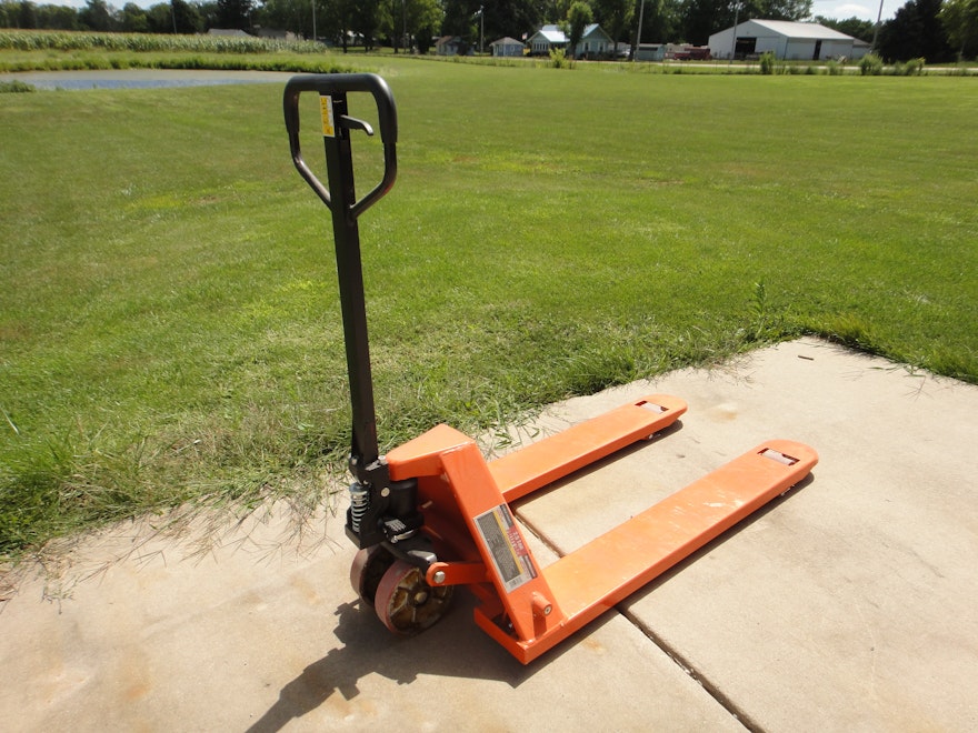 Haul Master 2.5 Ton Pallet Jack