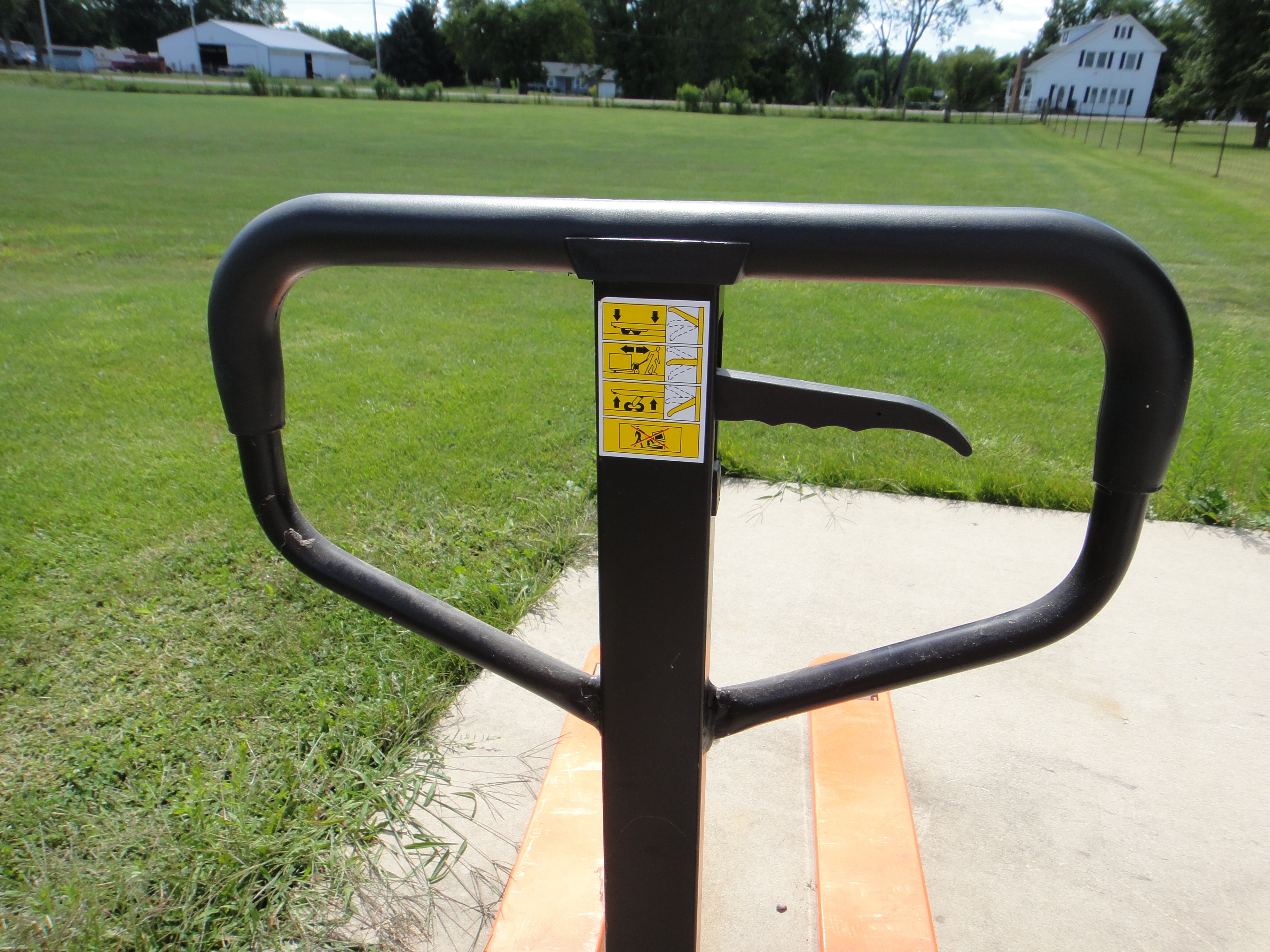 Haul Master 2.5 Ton Pallet Jack