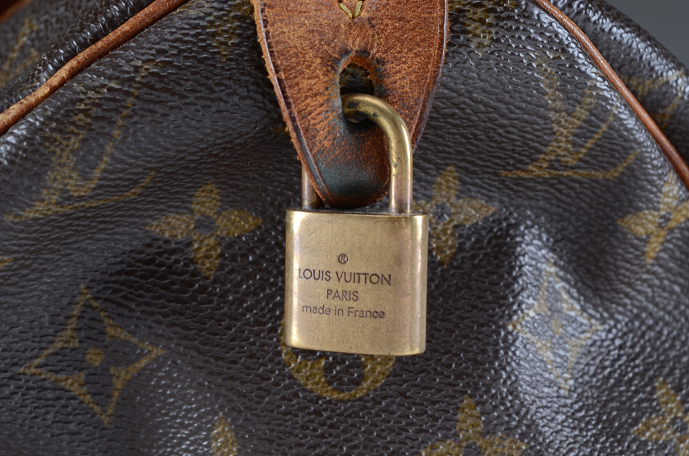 Louis Vuitton Signature Monogram Coated Canvas Speedy 30 Handbag