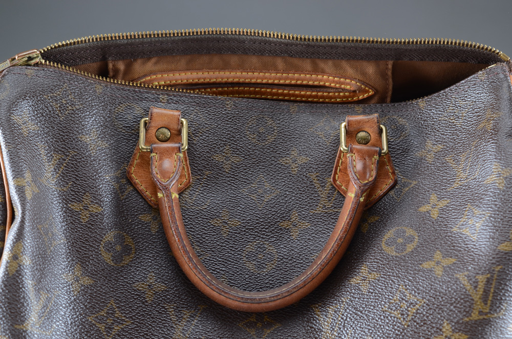 Louis Vuitton Signature Monogram Coated Canvas Speedy 30 Handbag