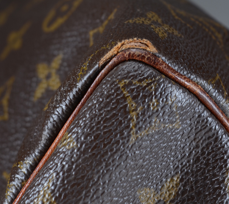 Louis Vuitton Signature Monogram Coated Canvas Speedy 30 Handbag