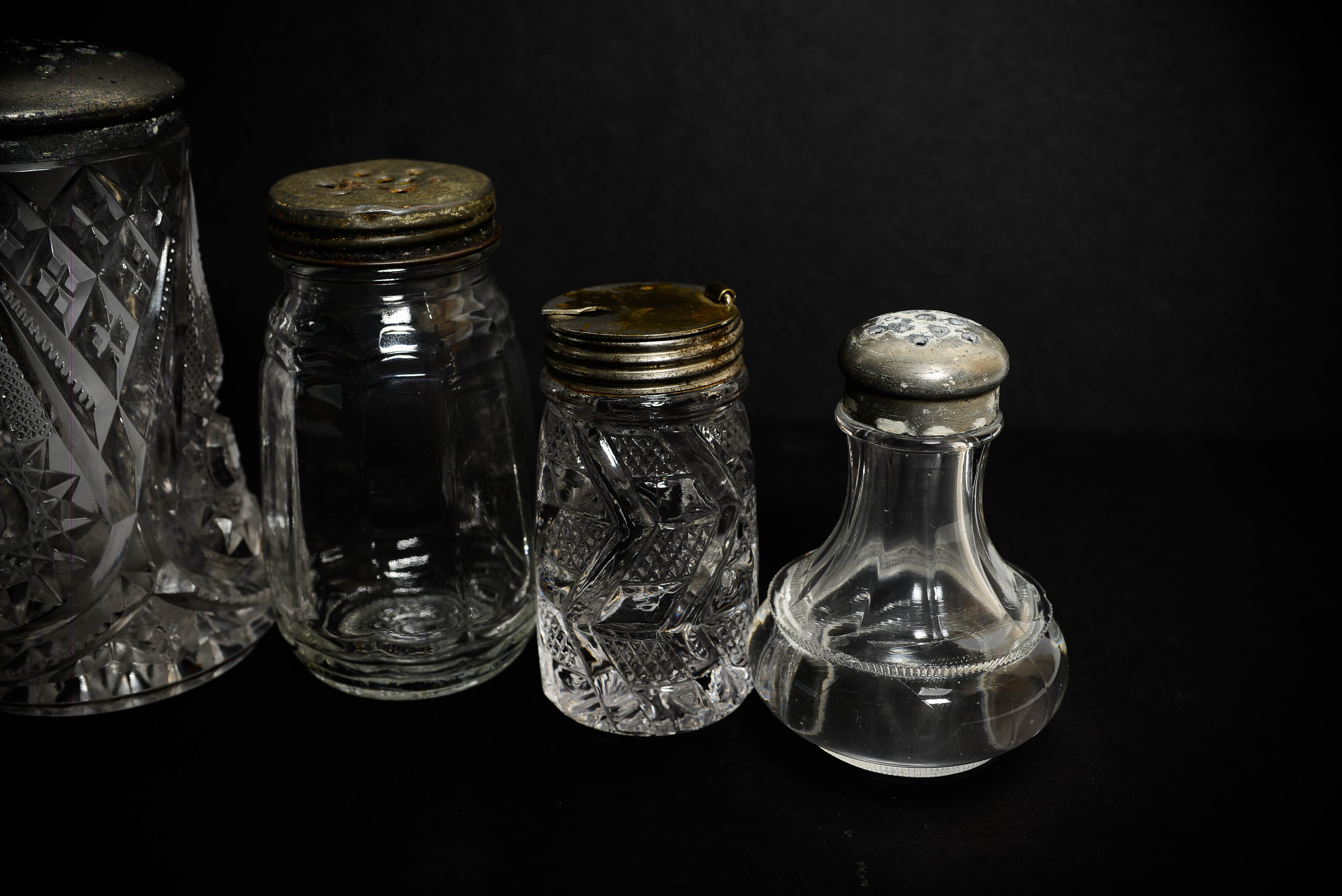 Assortmaent of Vintage Clear Glass Shakers