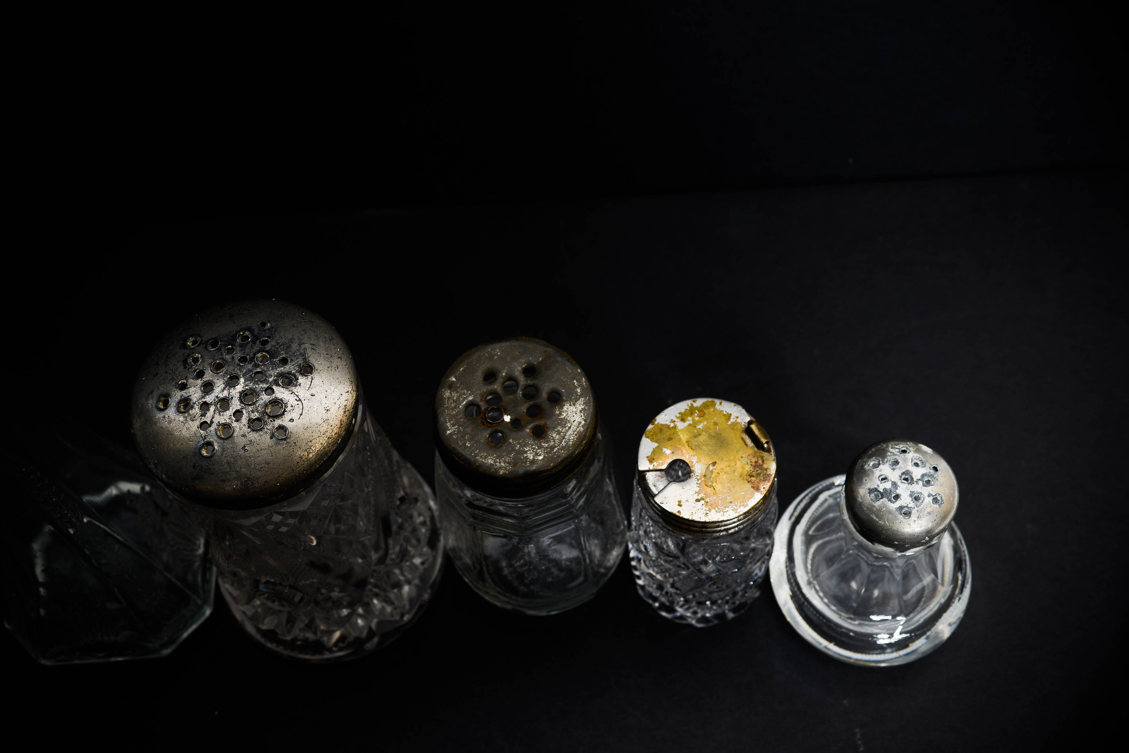 Assortmaent of Vintage Clear Glass Shakers