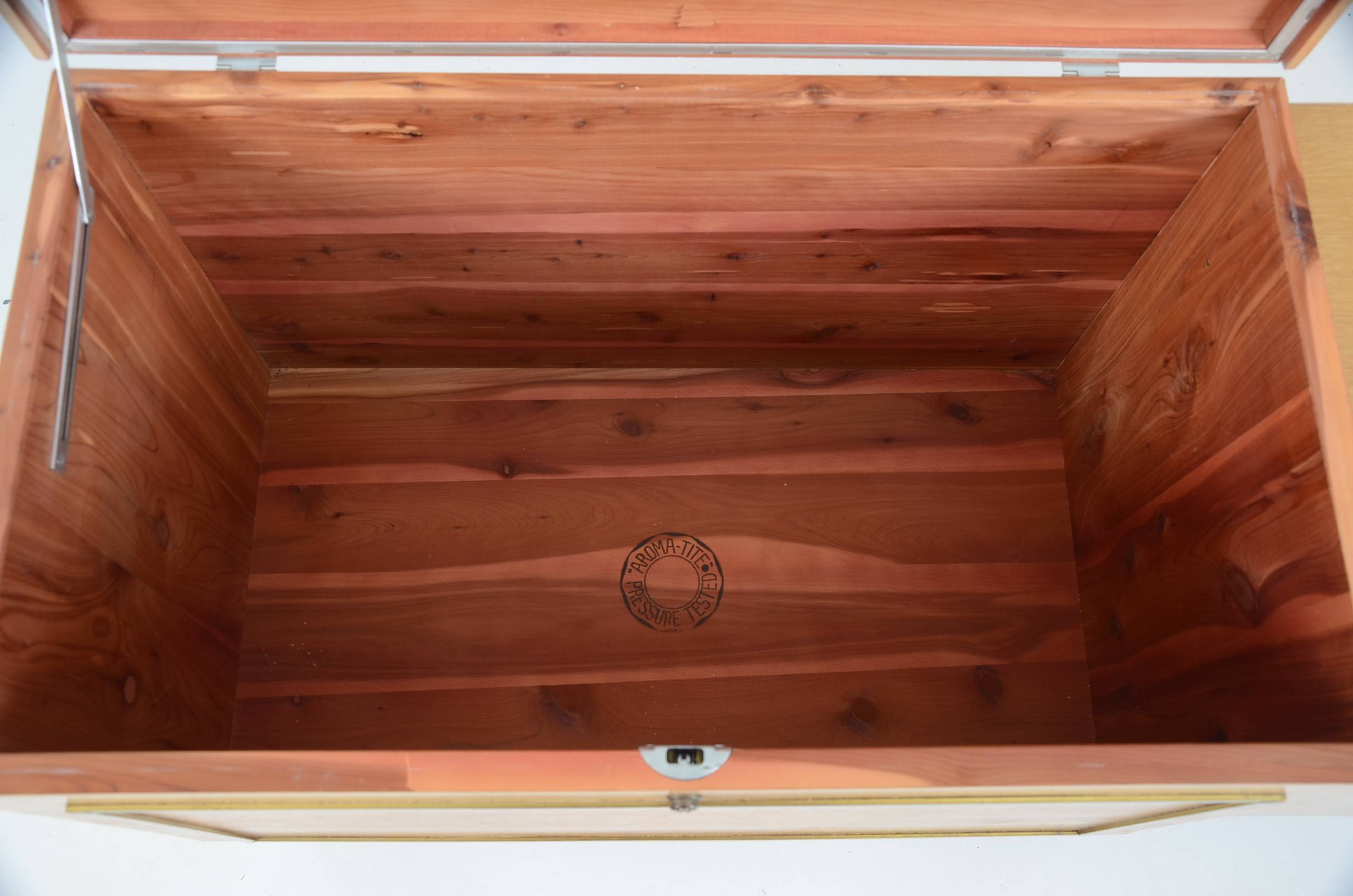 Lane Mid Century Modern Cedar Chest