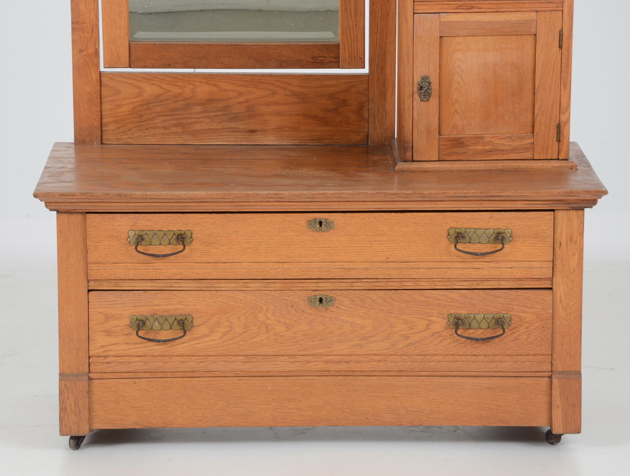 Vintage Oak Gentleman's Dresser