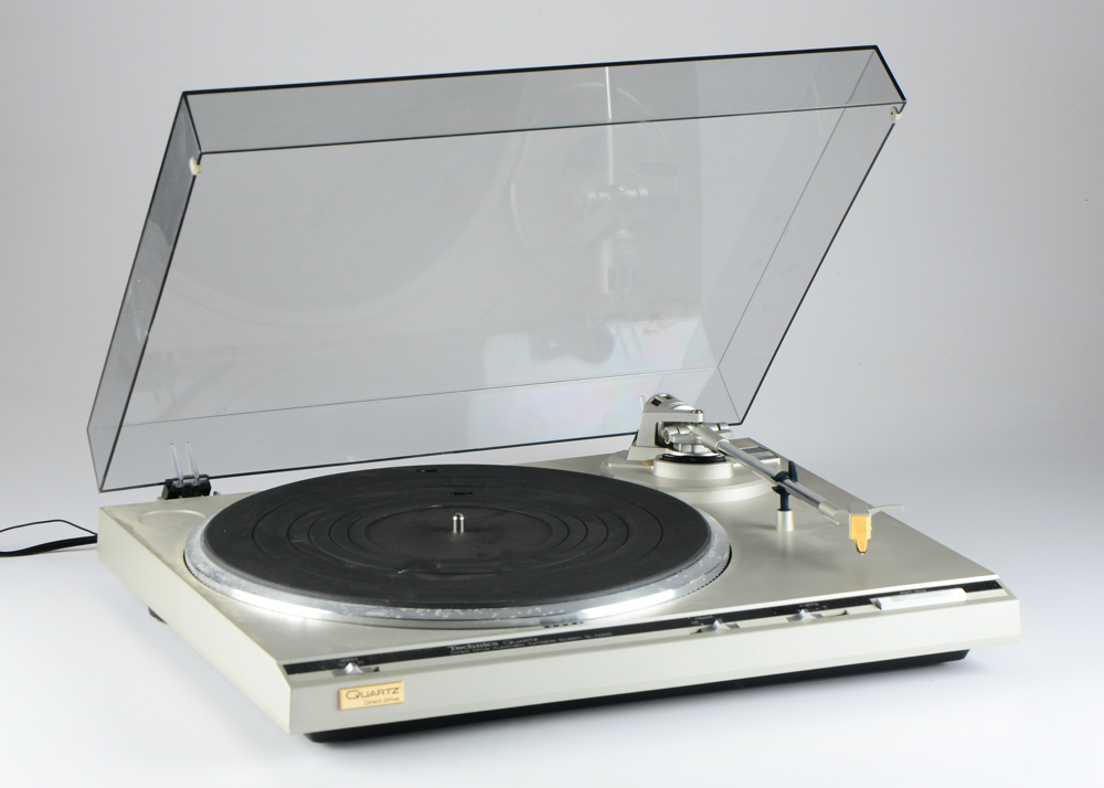 Technics SL-Q300 Turntable