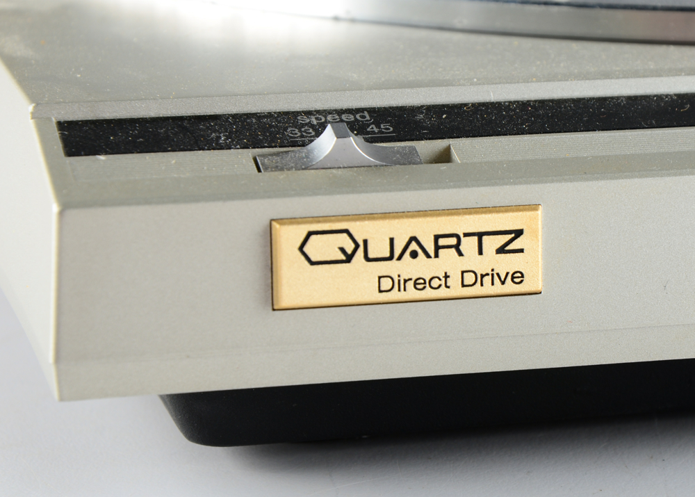 Technics SL-Q300 Turntable