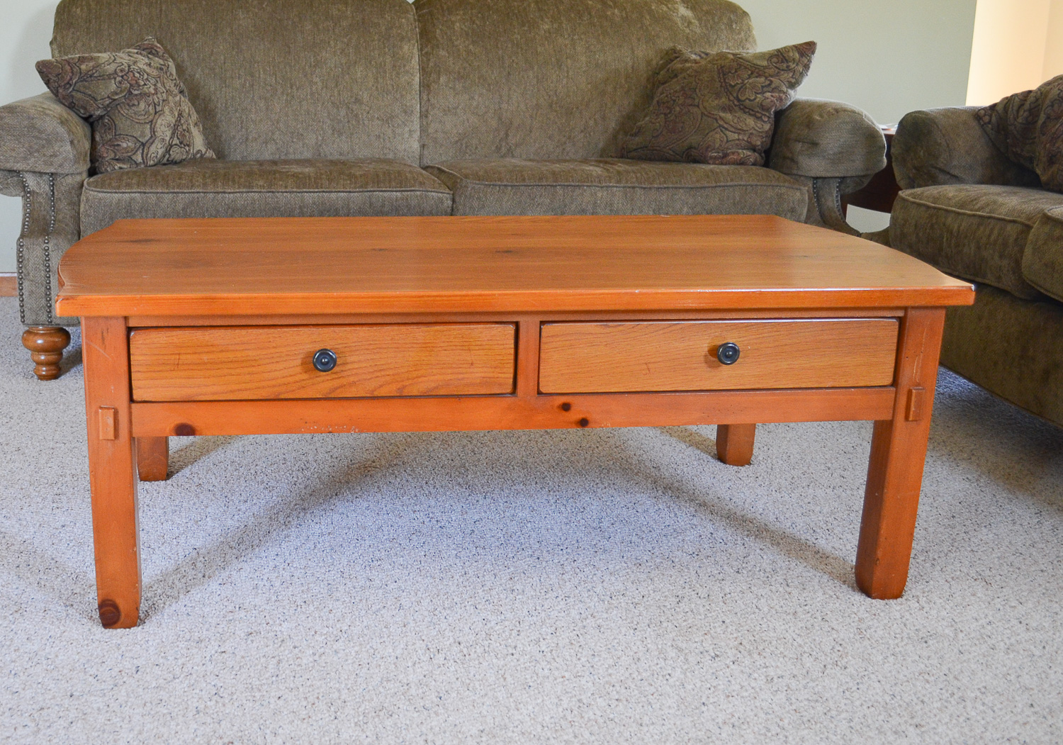 Broyhill Traditional Oak Coffee Table