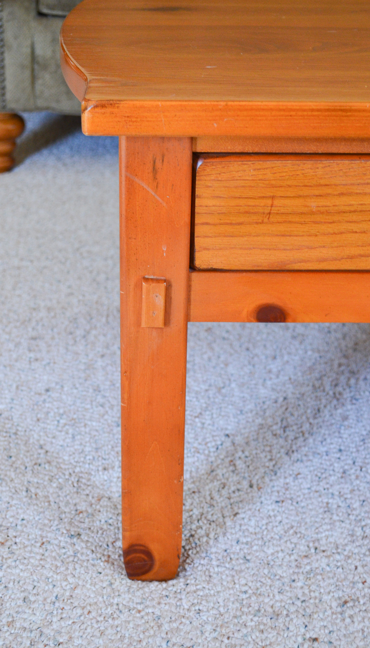 Broyhill Traditional Oak Coffee Table