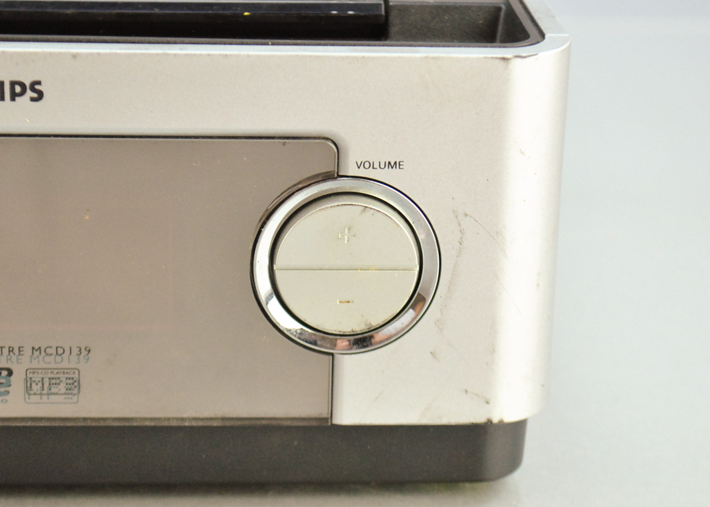 Philips Micro Theatre Sound System MCD139